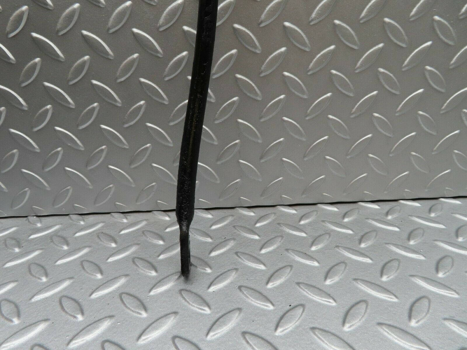 4676 Mercedes-Benz W114 280CE Coupe Anti Roll Bar Rear Axle