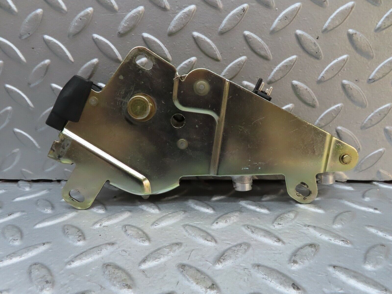 17455 Mercedes-Benz R129 300SL Coupe Roof Lock Right Side 1298000474