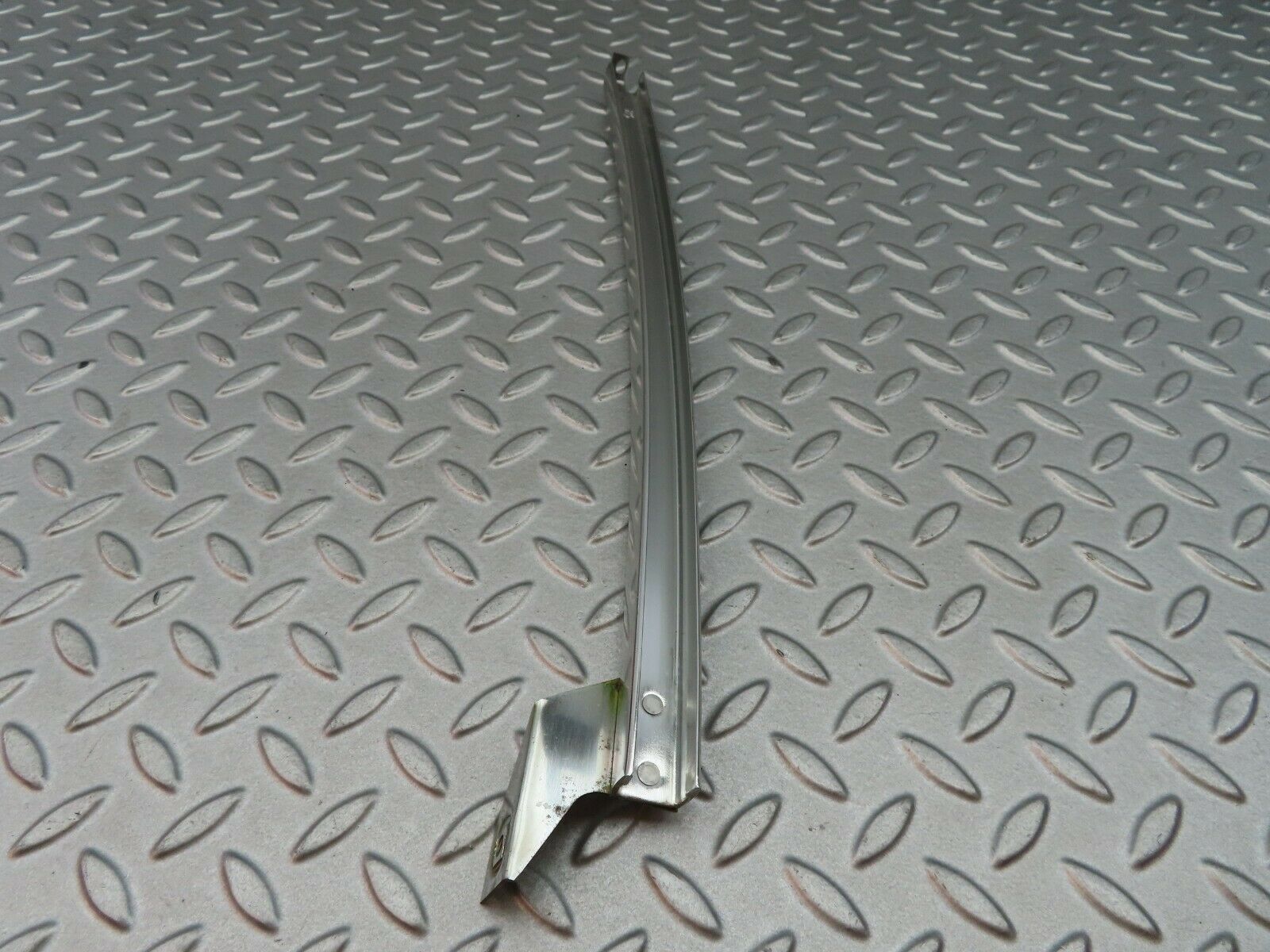 5791 Mercedes-Benz W123 200 Rear Left Chrome Window Channel