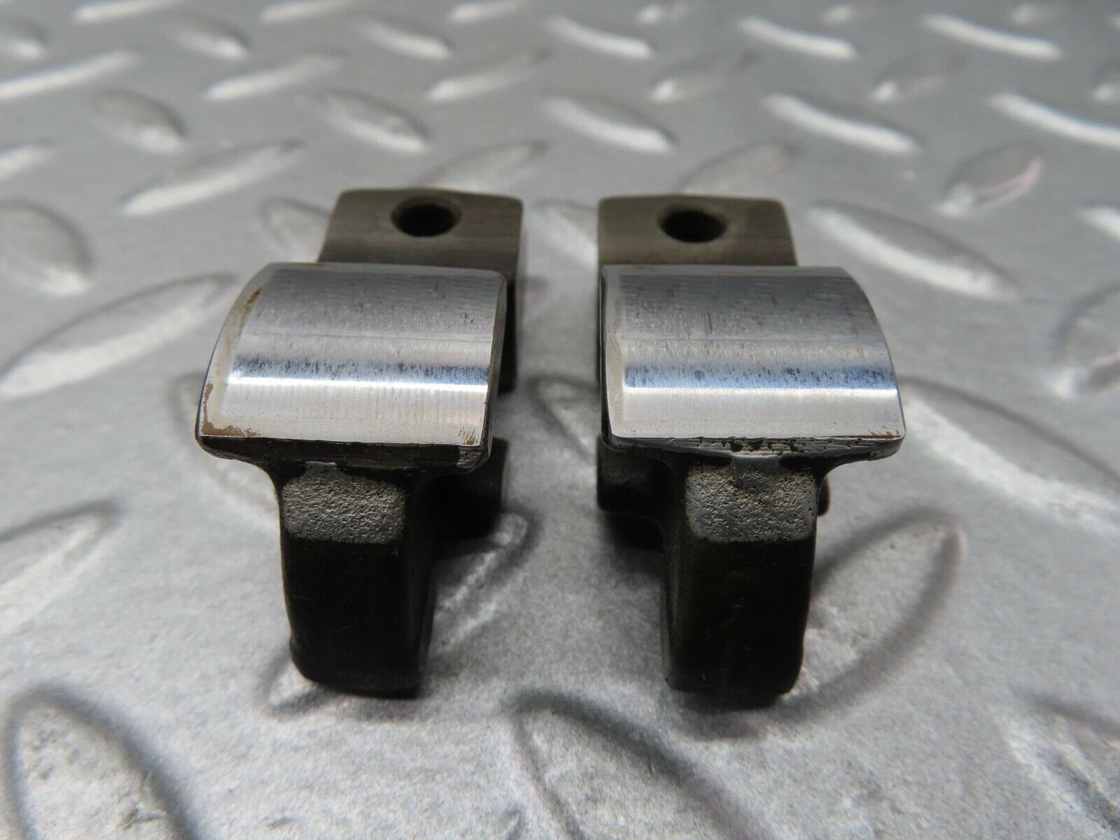 16746 Mercedes-Benz C107 380SLC Valve Rocker Arm