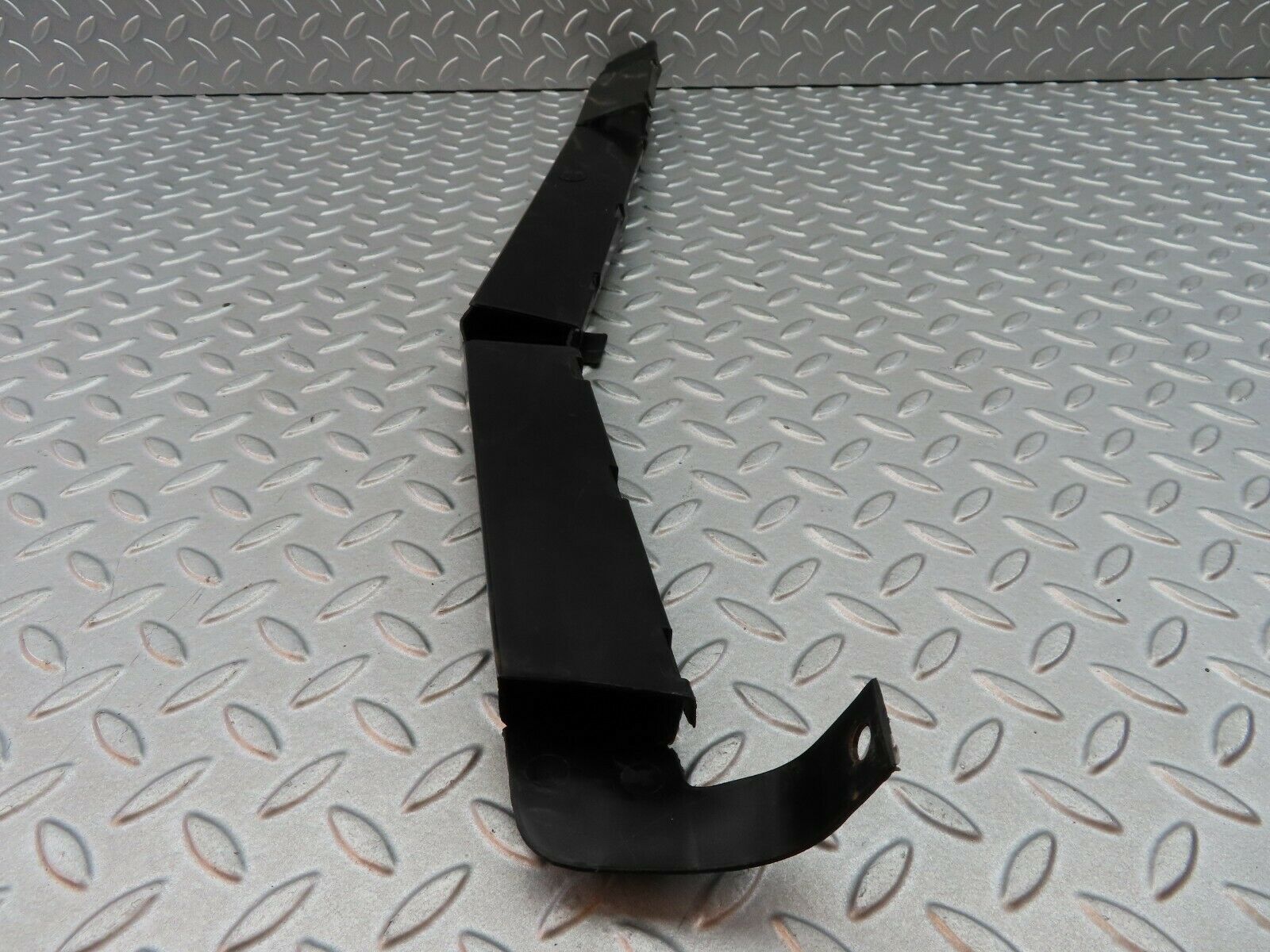 6235 Mercedes-Benz W126 380SE Floor Cable Duct Left Side 1268210536