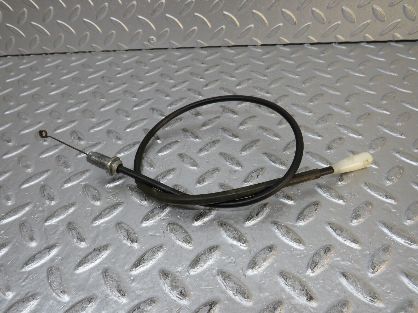 0456 Mercedes-Benz W123 230E Heater Control Cable