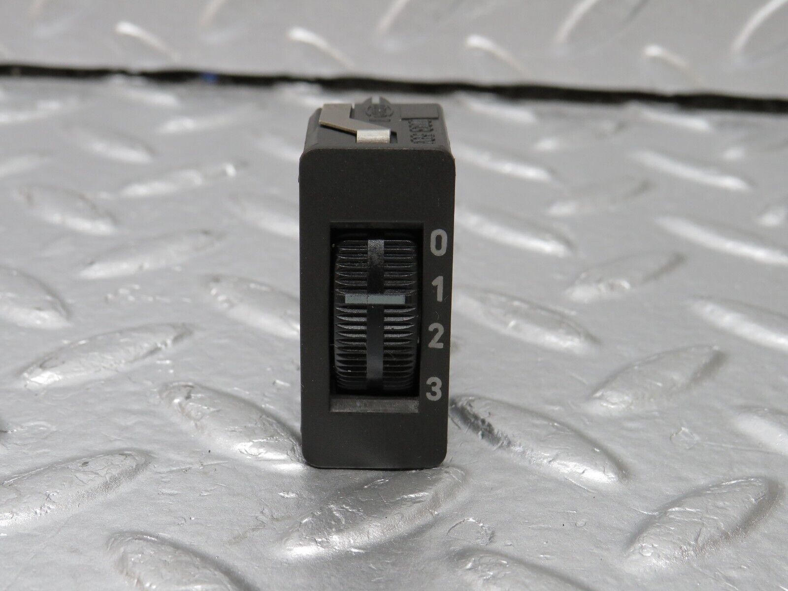 34074 Mercedes-Benz W124 260E Headlight Level Switch 1248000173