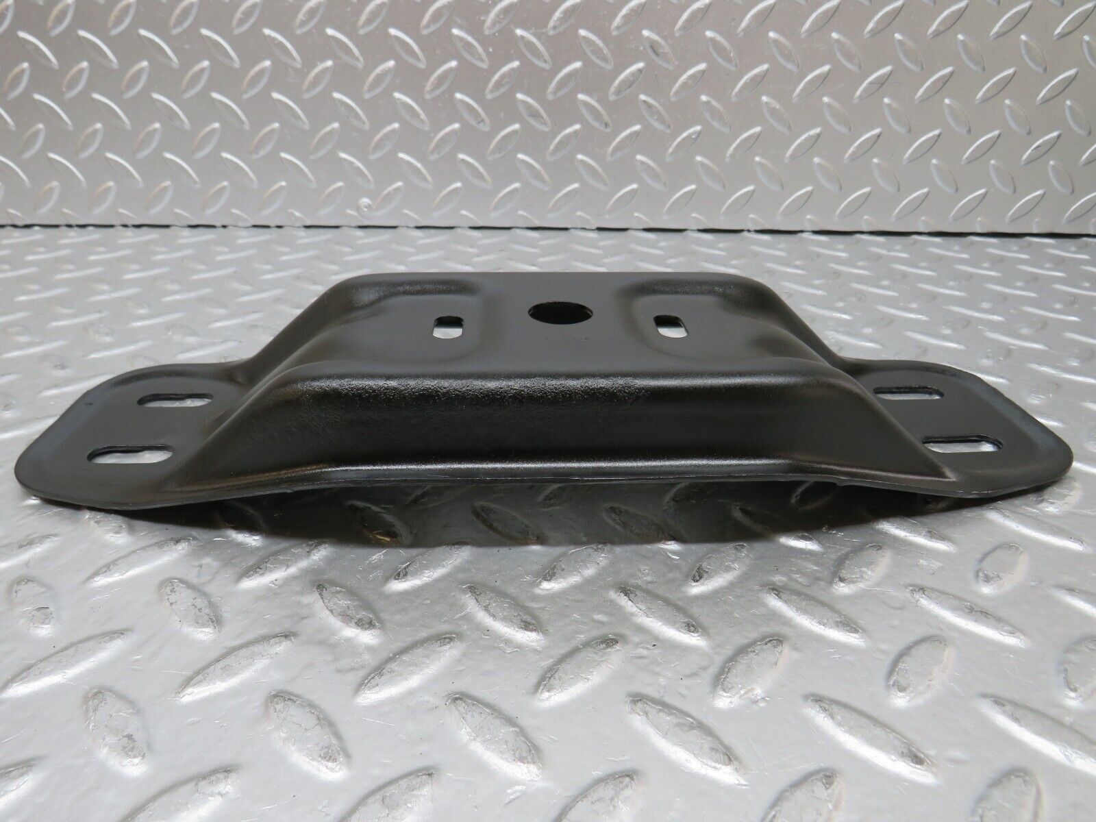 26737 Mercedes-Benz C124 220CE Coupe Gearbox Mount Bracket Holder