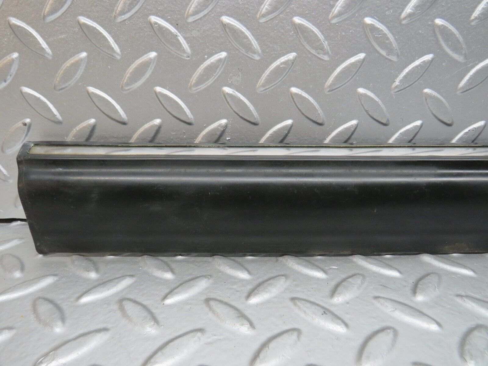 28615 Mercedes-Benz W123 280E Front Left Door Lower Moulding Trim