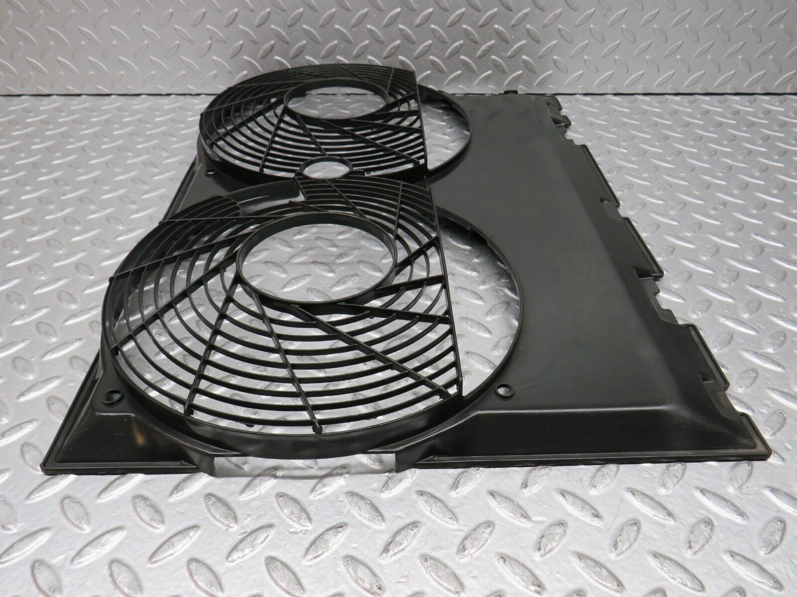 37792 Mercedes-Benz A124 320E Cabriolet Radiator Fan Shroud Cover 1245053555