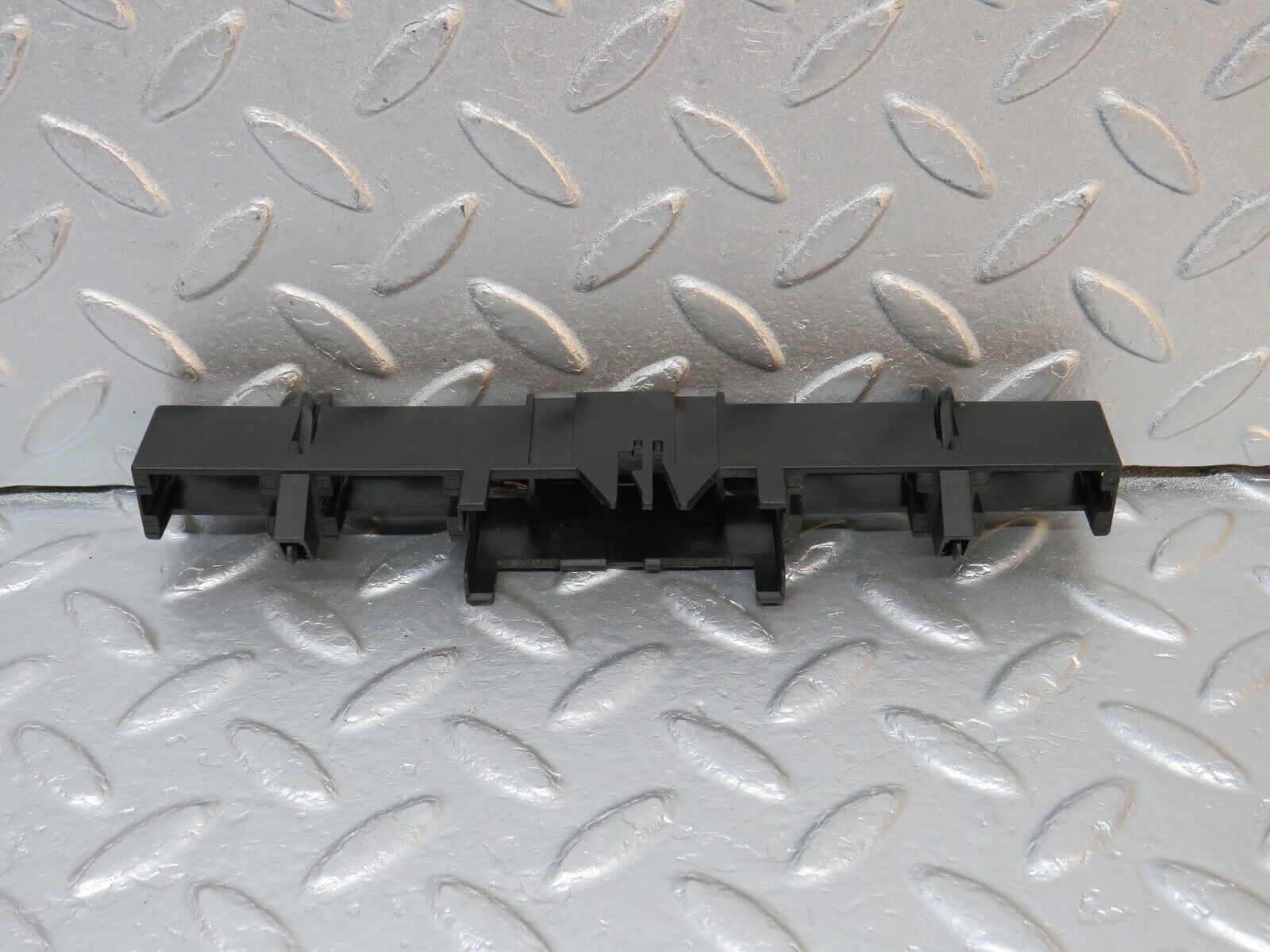 39750 Mercedes-Benz R129 320SL Coupe Connector Holder 1295451340