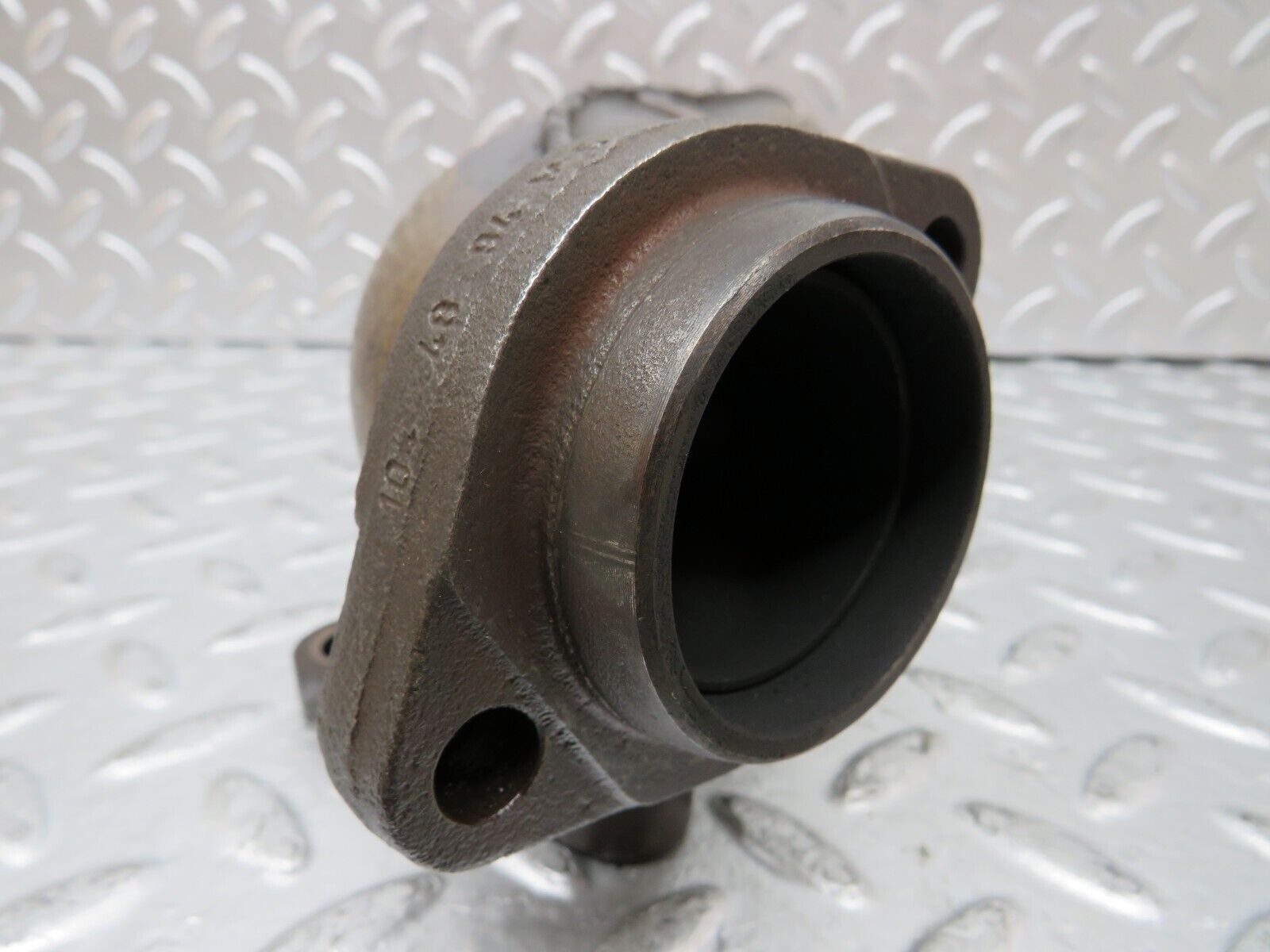 25988 Mercedes-Benz W124 280E Exhaust Manifold 4-6