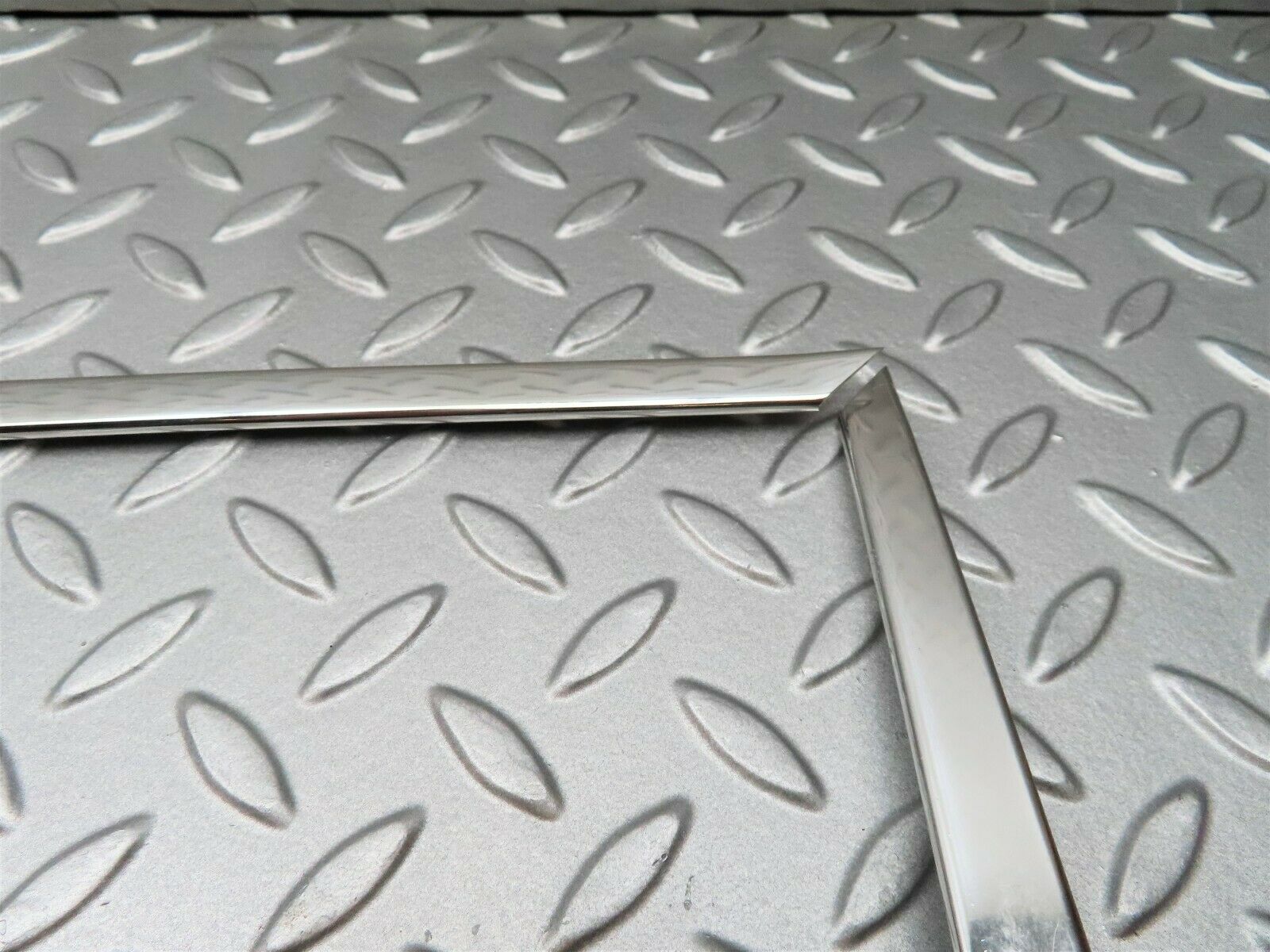 3739 Mercedes-Benz S123 200T Wagon Door Chrome Window Frame Front Left