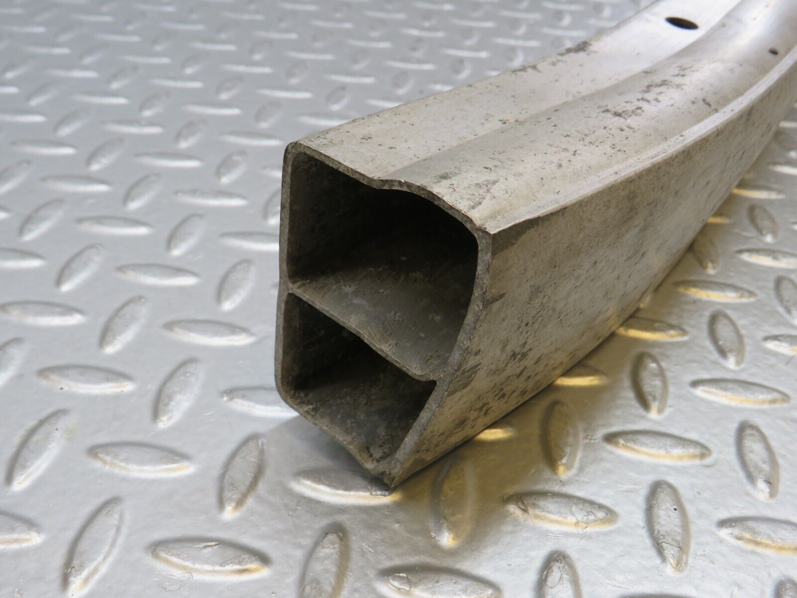 35254 Mercedes-Benz W221 Rear Bumper Reinforcement Crash Bar 2216100020