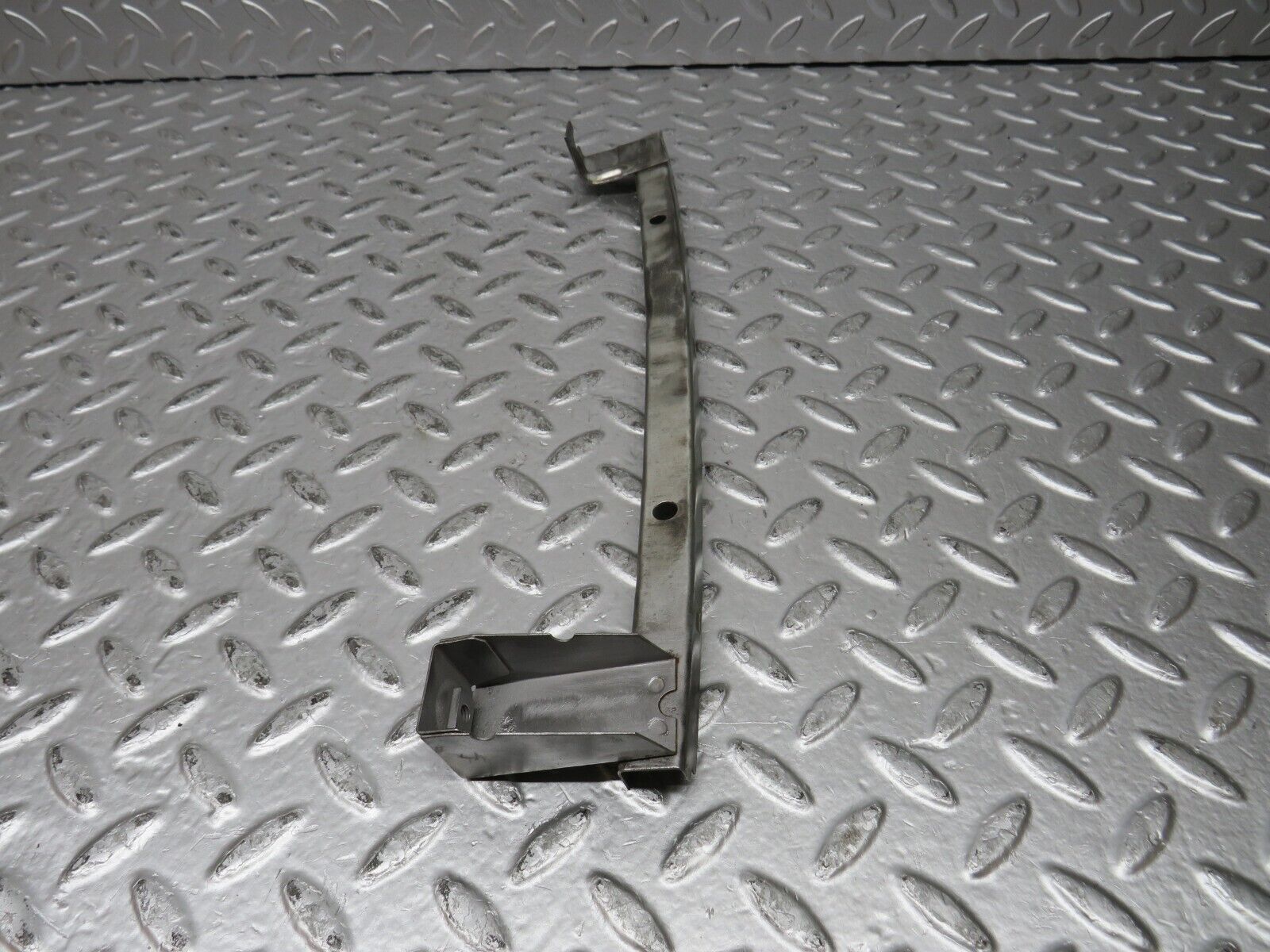 32083 Mercedes-Benz W123 230E Rear Right Window Channel