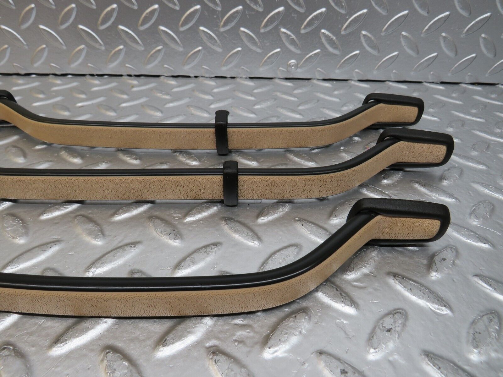 25475 Mercedes-Benz W123 200 Roof Grab Handle Set Palomino