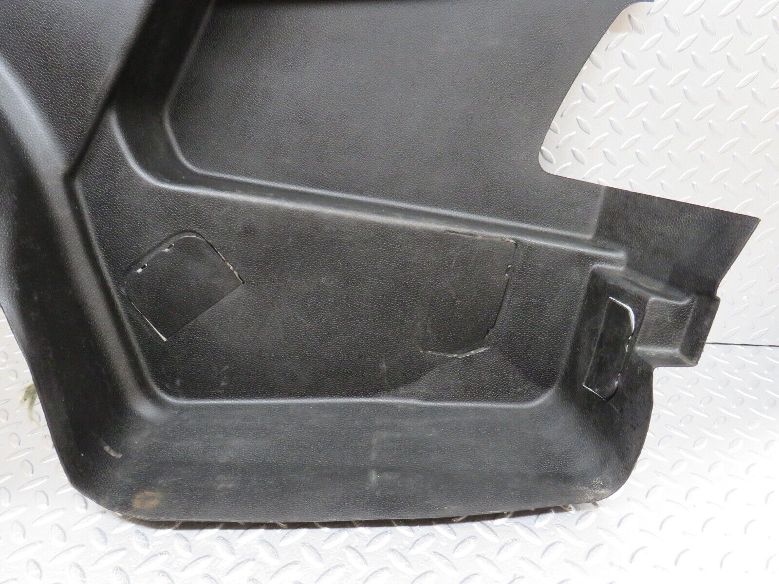 34034 Mercedes-Benz W124 260E Trunk Cover Panel Right 1246900830