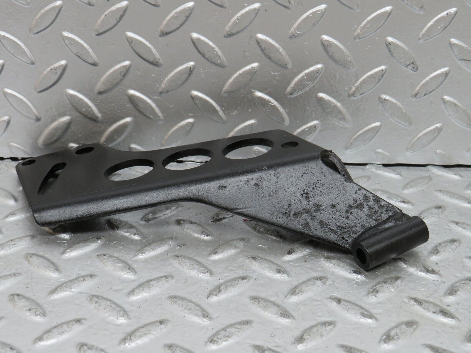 28068 Mercedes-Benz W123 280E Power Steering Pump Bracket