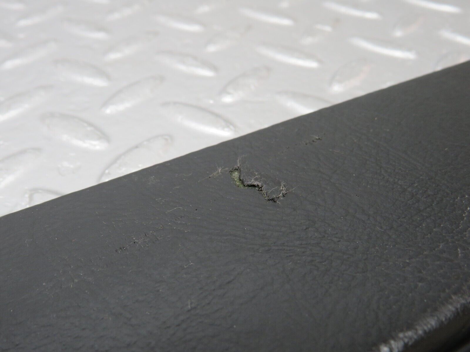 33155 Mercedes-Benz R170 SLK Coupe Rear Parcel Shelf Cover Trim 1706900108