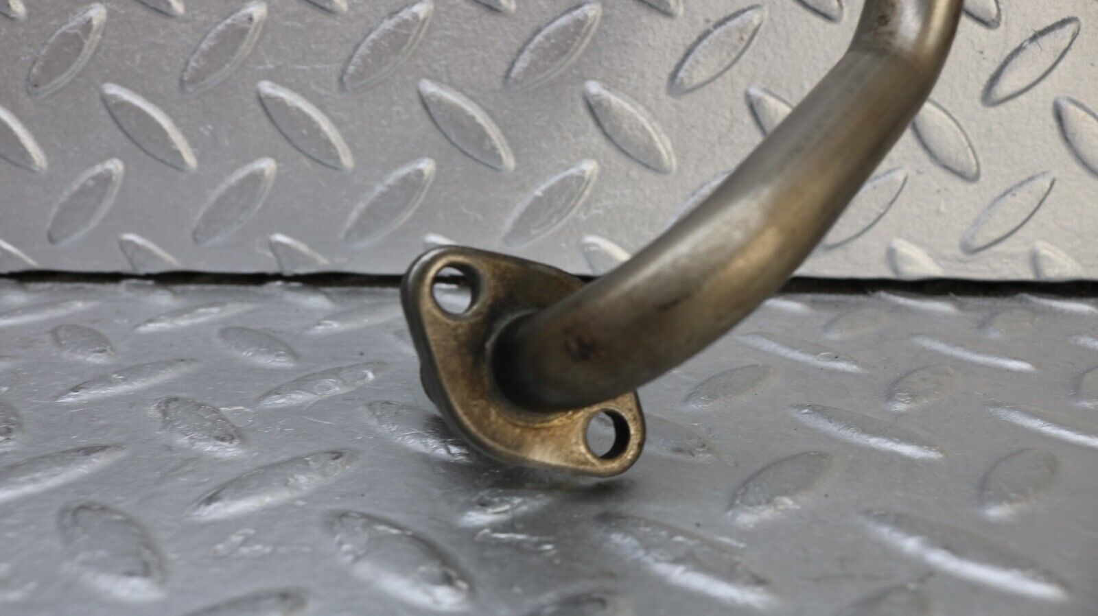 37190 Mercedes-Benz C126 420SEC Coupe EGR Valve Hose Pipe