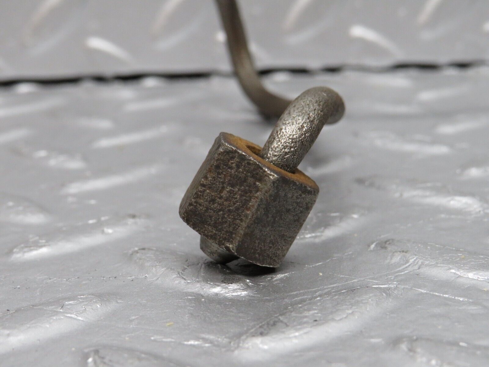 40482 Mercedes-Benz W110 230 Oil Line Pipe