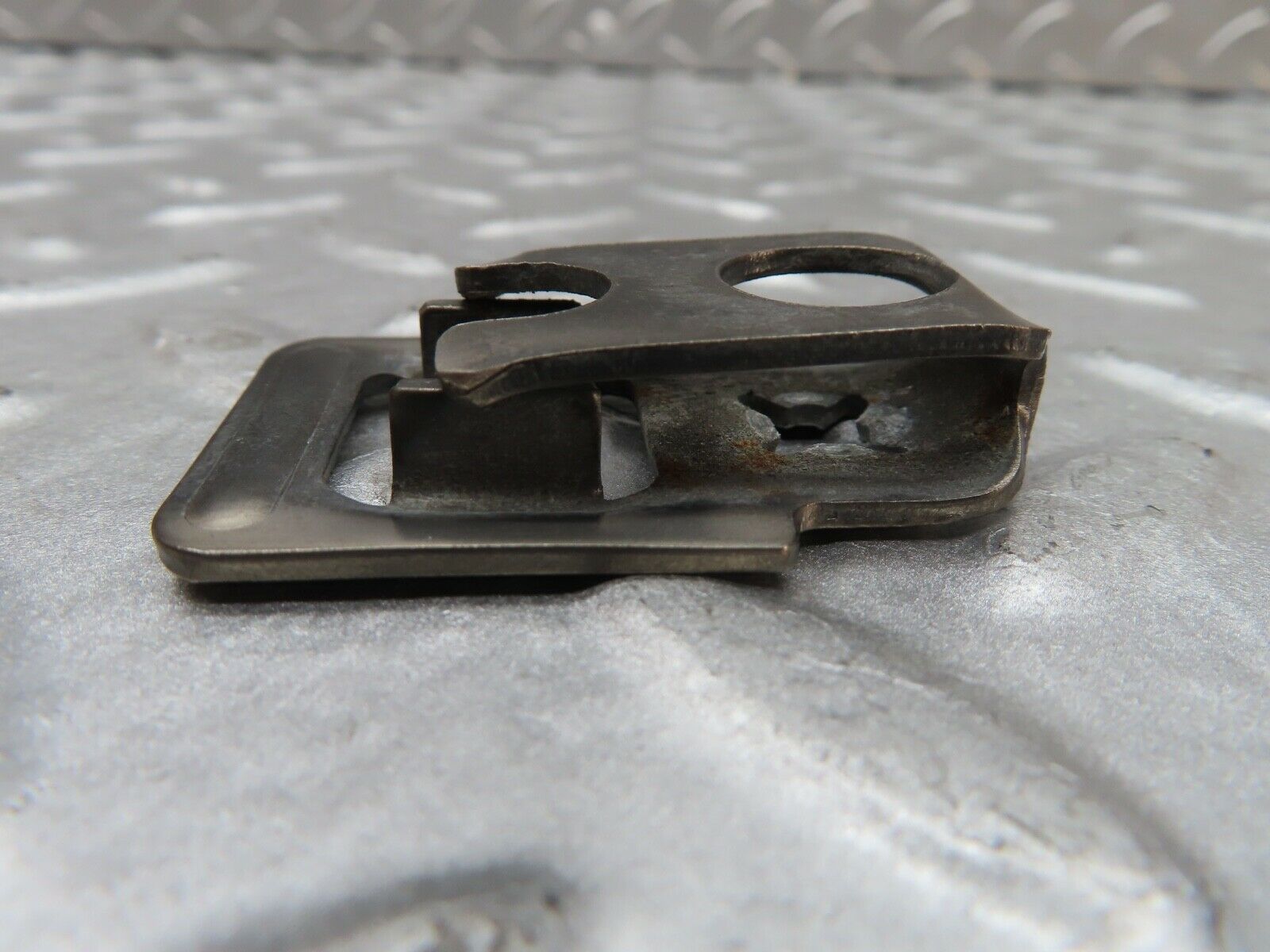 20054 Mercedes-Benz R129 300SL Coupe Fuel Injector Bracket