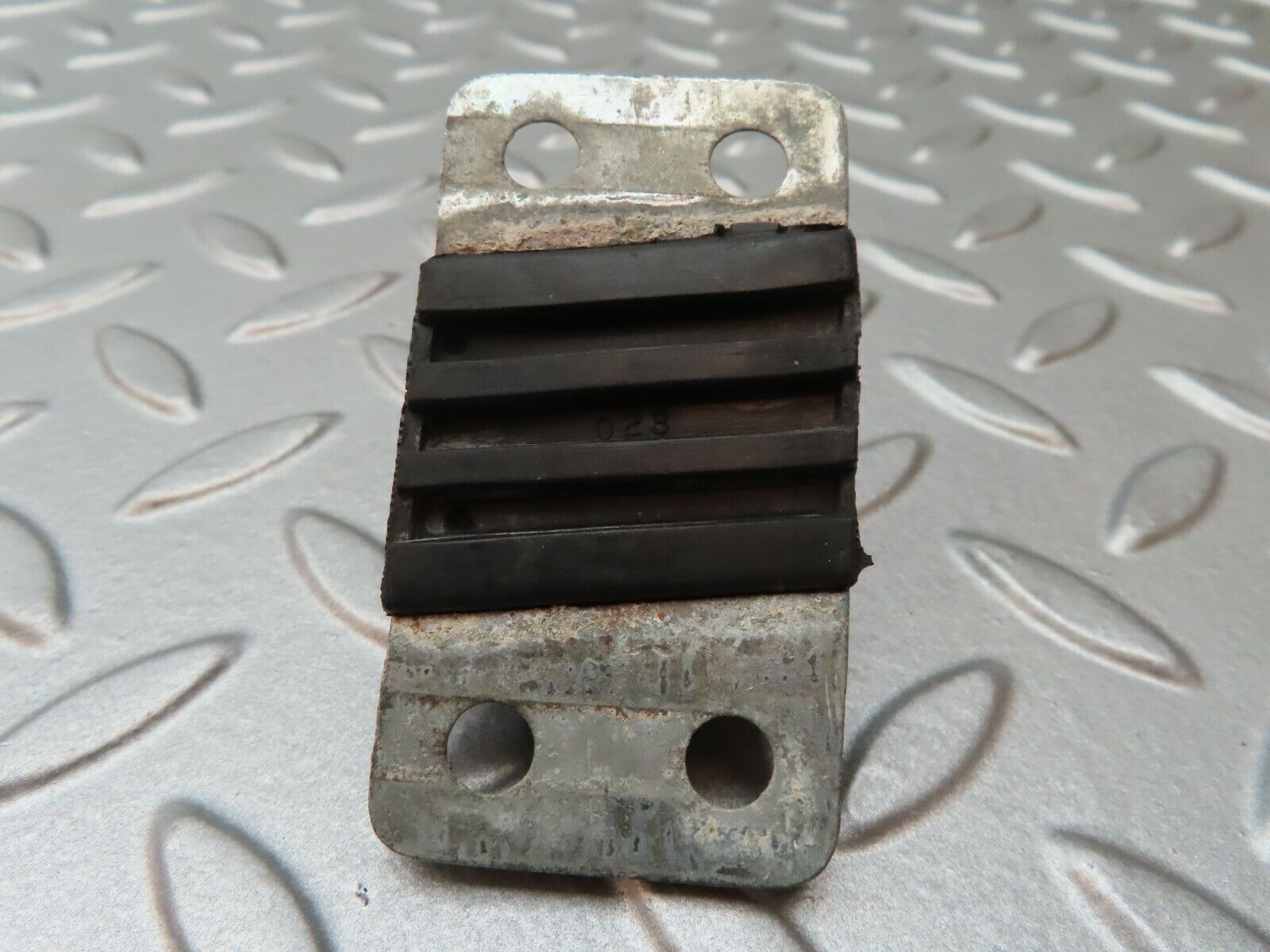 4111 Mercedes-Benz W108 280SE Door Lock Latch Left Side