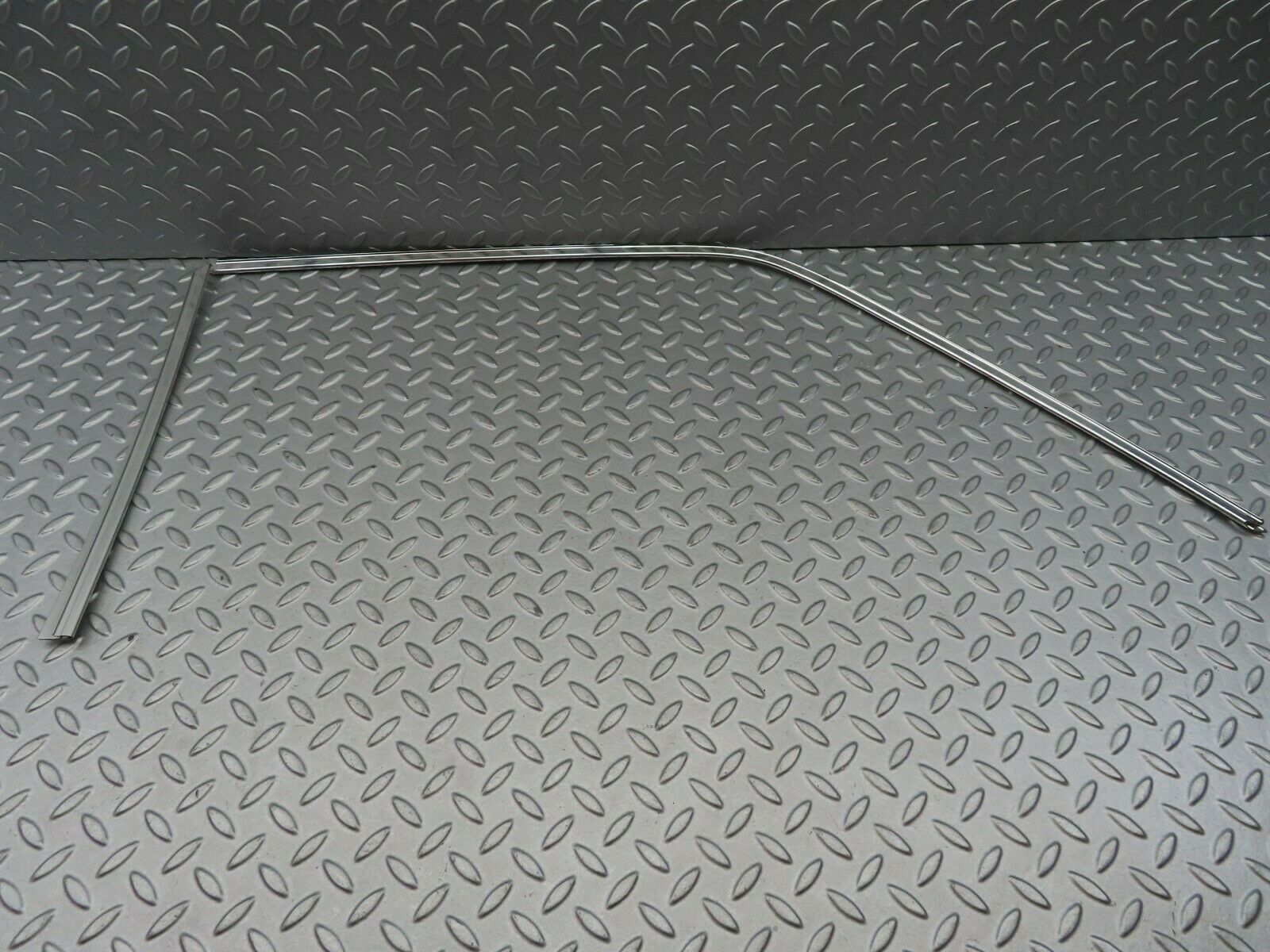 6212 Mercedes-Benz W126 380SE Door Chrome Window Frame Rear Left