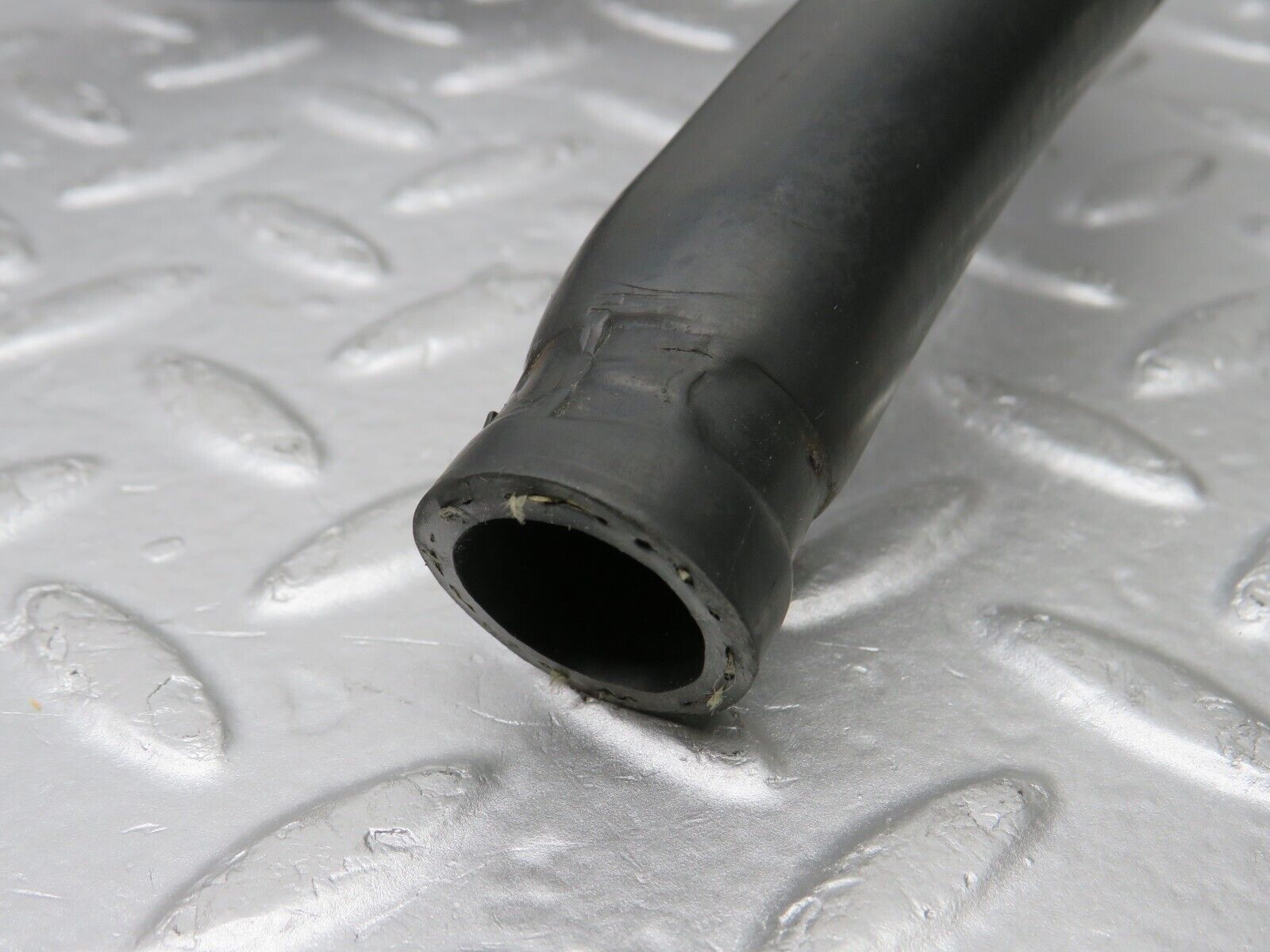 38154 Mercedes-Benz A124 320E Cabriolet Radiator Hose Pipe 1248306496