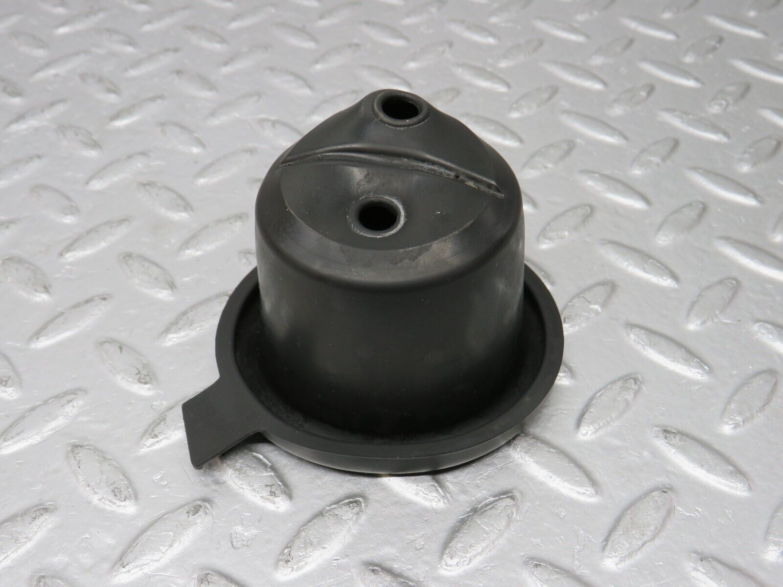 38125 Mercedes-Benz A124 320E Cabriolet Fuel Tank Rubber Seal 1244710481 1244711181