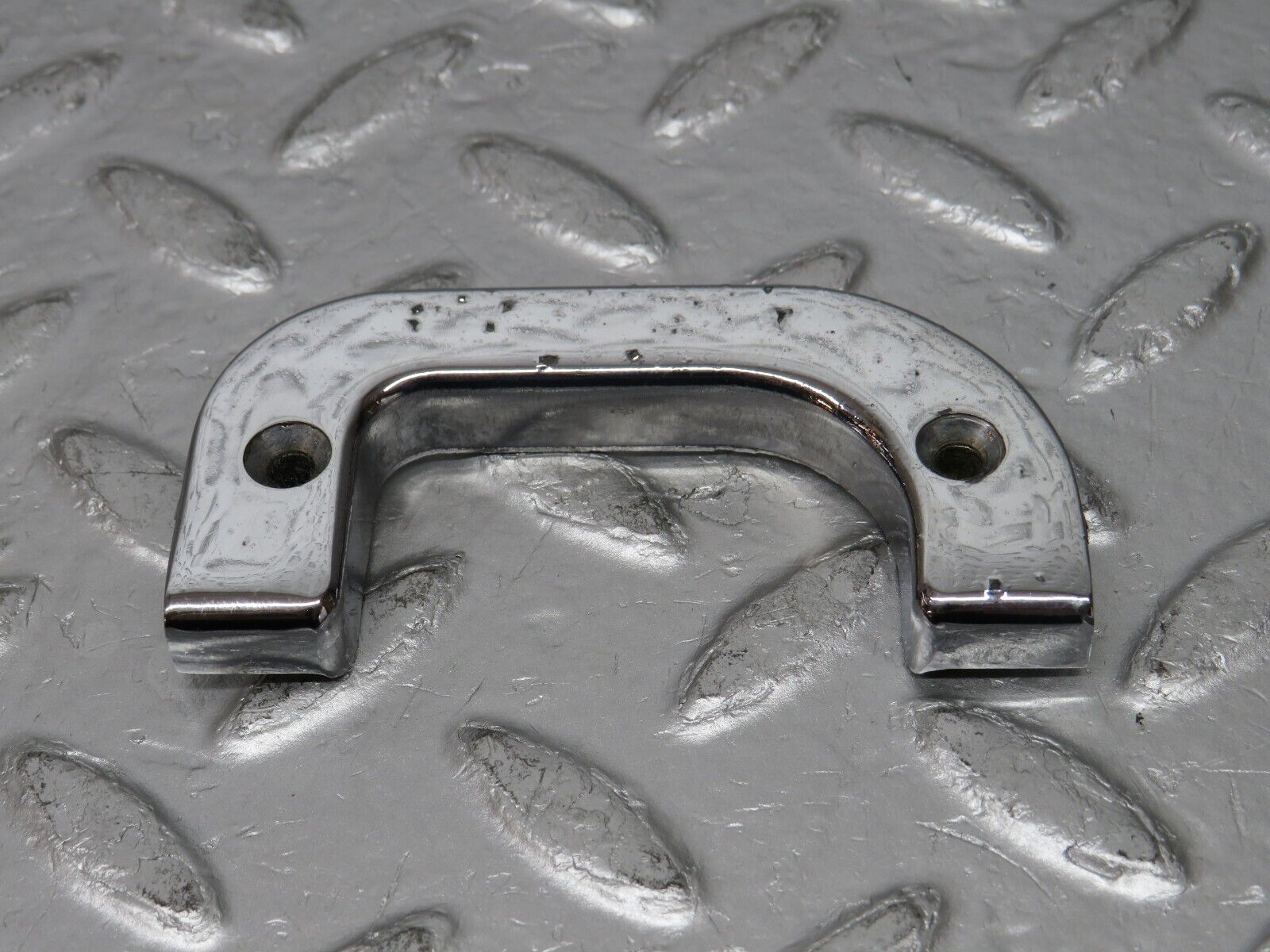 31000 Mercedes-Benz W123 200D Right Interior Chrome Door Latch Trim 1237230224