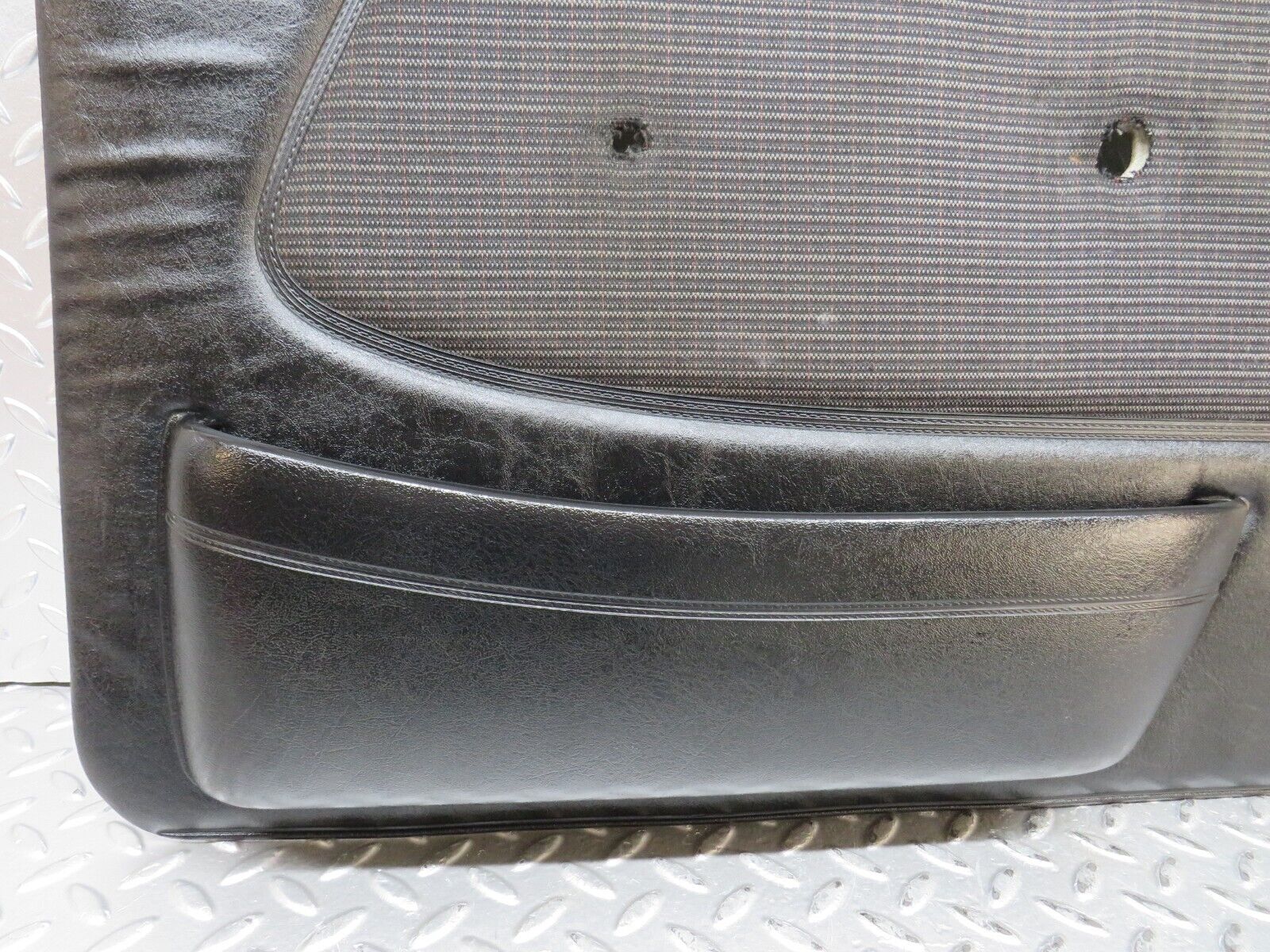 28204 Mercedes-Benz S123 240D Wagon Front Right Door Card Black