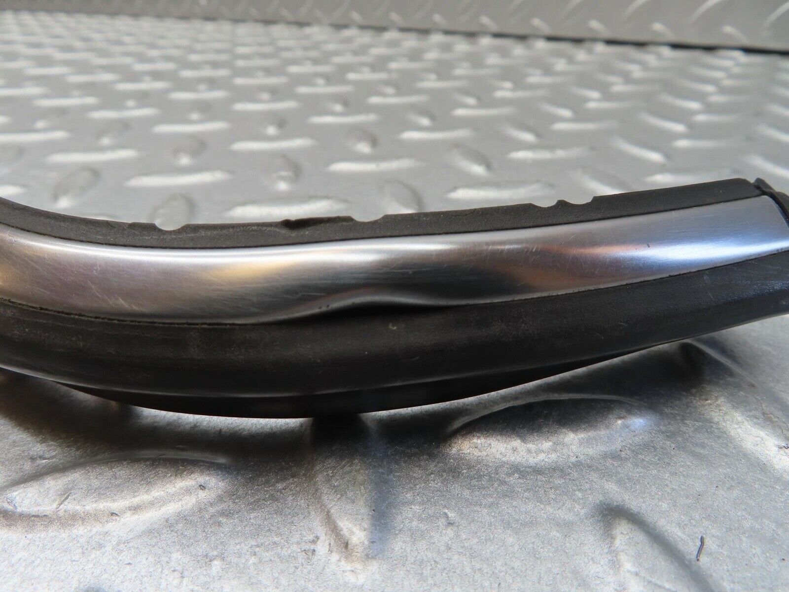 13450 Mercedes-Benz W123 200 Rear Left Fender Wing Centre Moulding Trim
