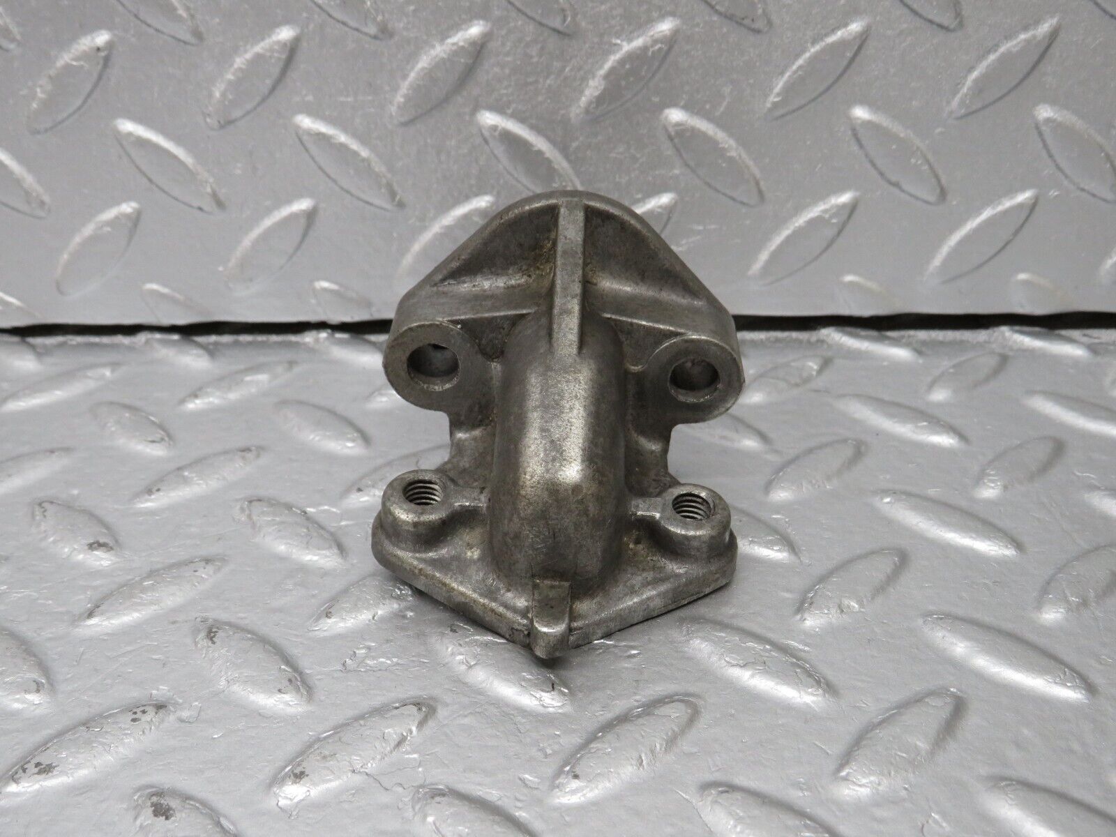 40447 Mercedes-Benz W110 230 Fuel Pump Flange Support