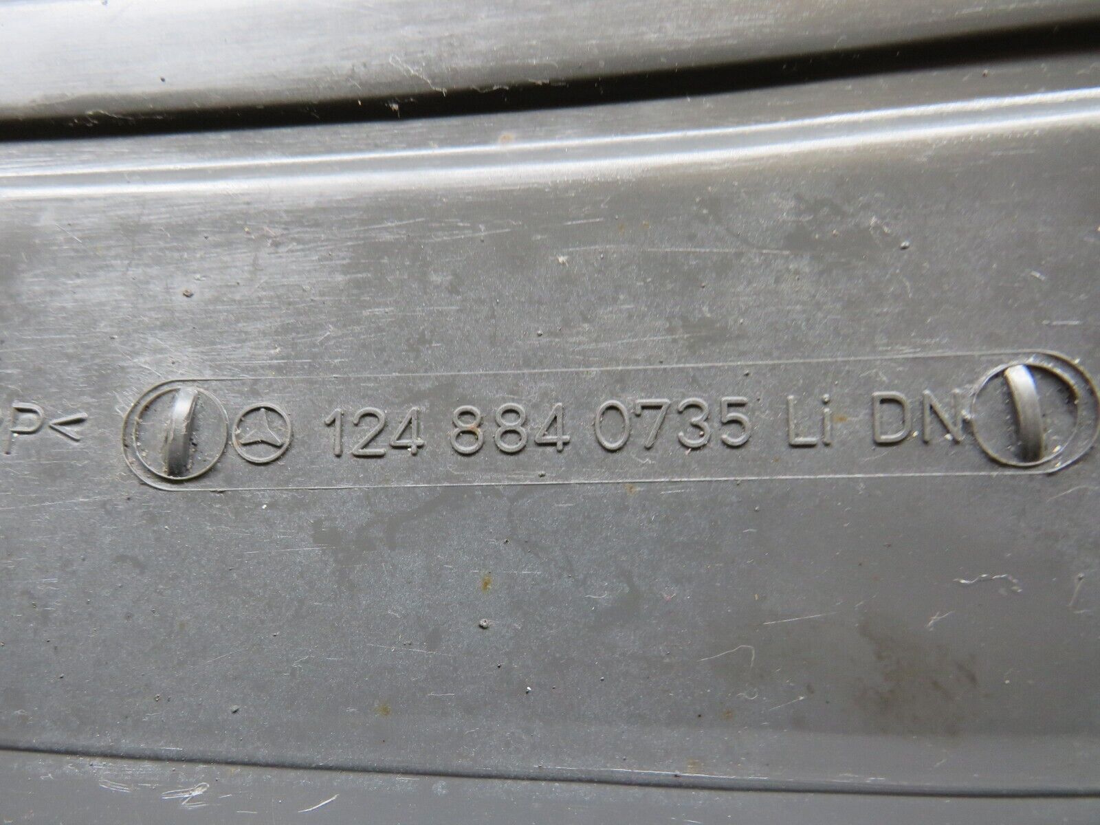 30238 Mercedes-Benz W124 230E Front Left Inner Fender Wing Splash Guard 1248840735