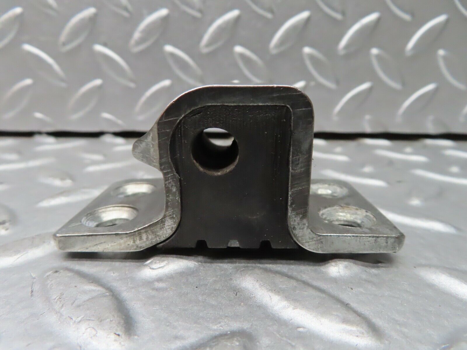 21519 Mercedes-Benz W126 300SE Door Lock Latch Left Side