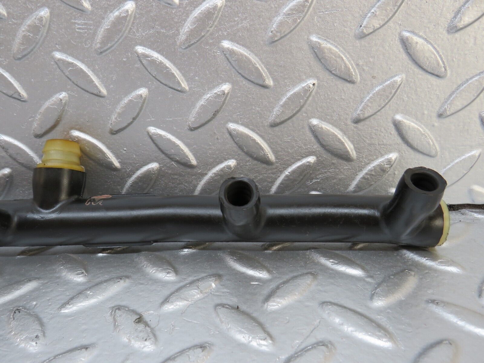 34455 Mercedes-Benz C126 380SEC Coupe Air Intake Breather Hose Pipe 1160940982