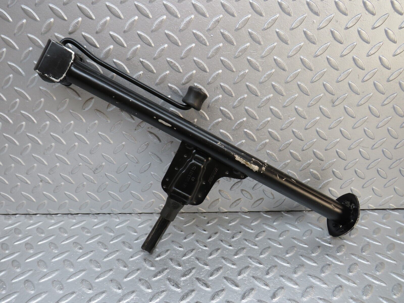 37970 Mercedes-Benz A124 320E Cabriolet Car Jack 1245830115