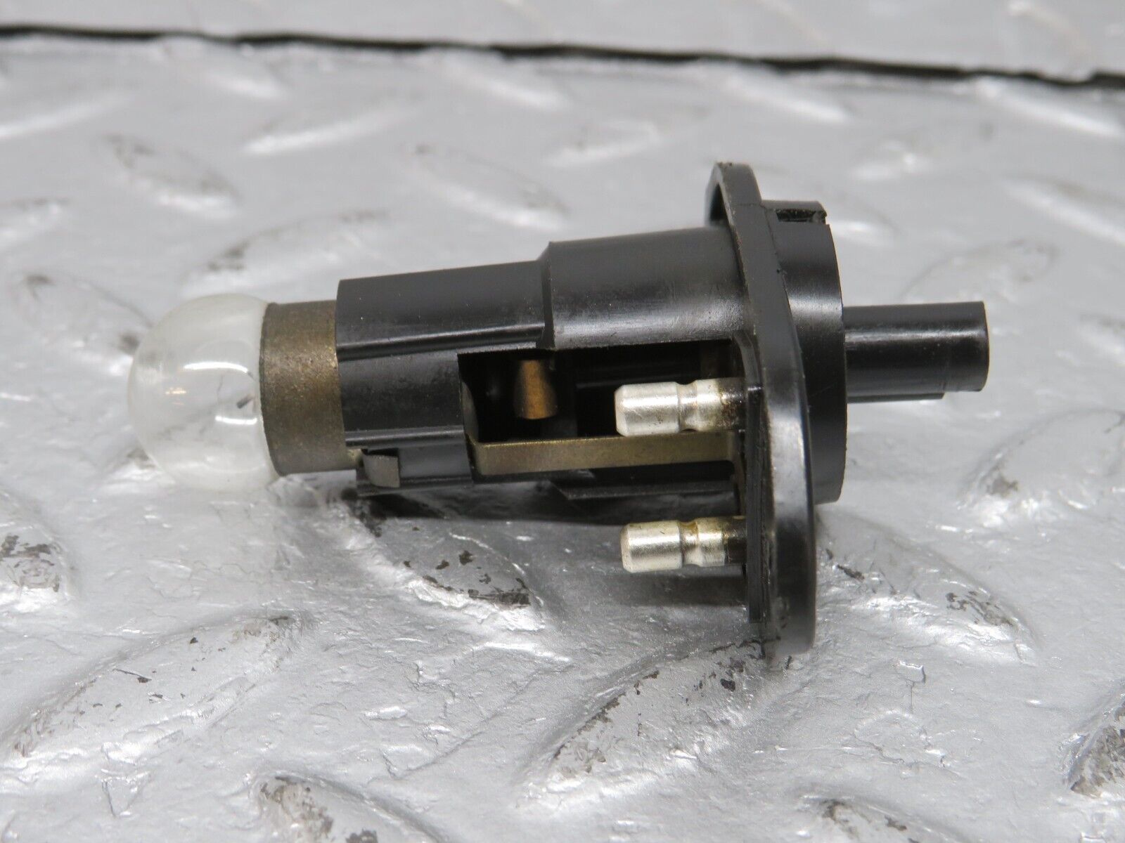 40232 Mercedes-Benz W110 230 Trunk Light 1108250041