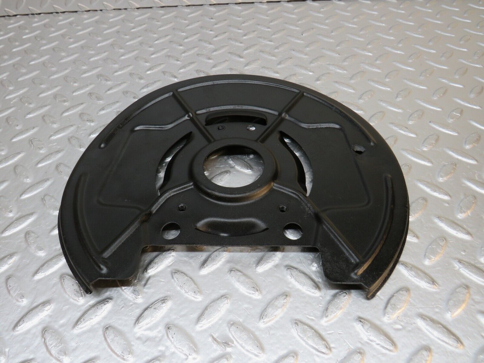 32265 Mercedes-Benz W108 280SE Front Left Brake Disc Protection Plate