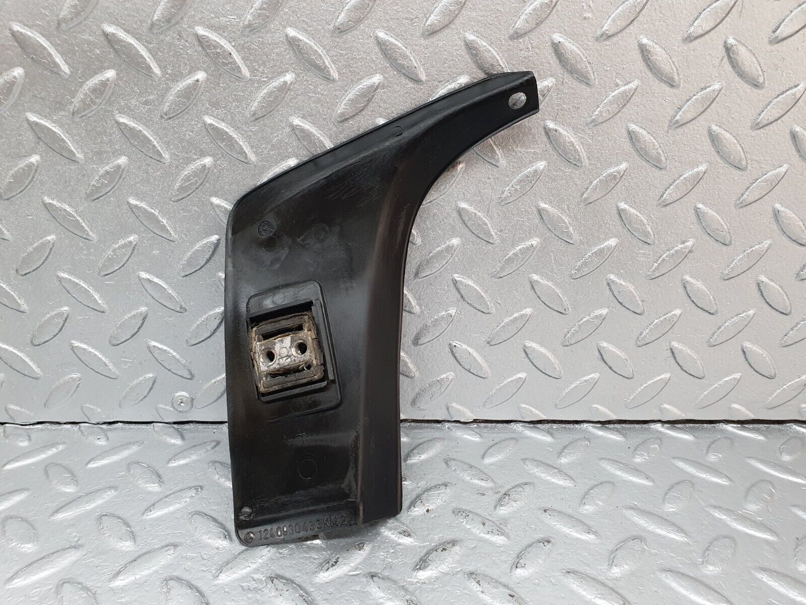 41553 Mercedes-Benz W124 200E Trunk Cover Panel 1246930333 1246930433