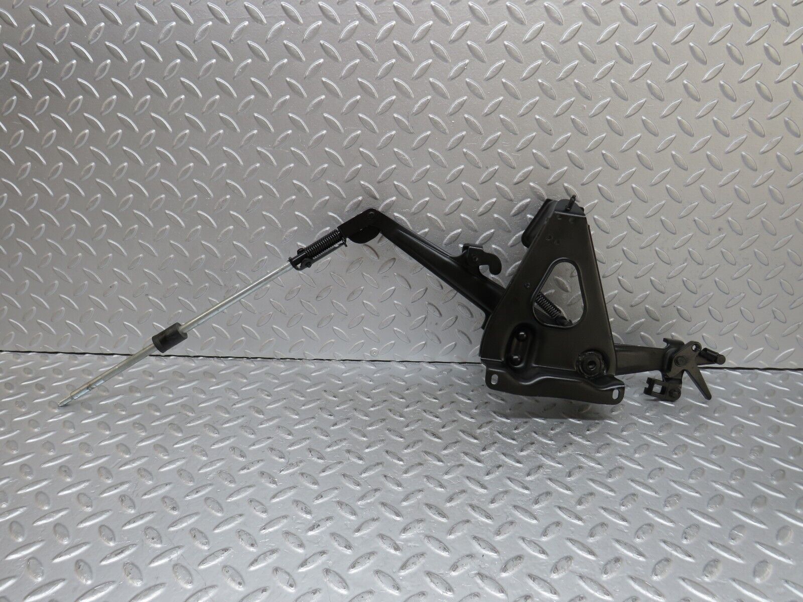 36374 Mercedes-Benz W126 420SE Handbrake Regulator