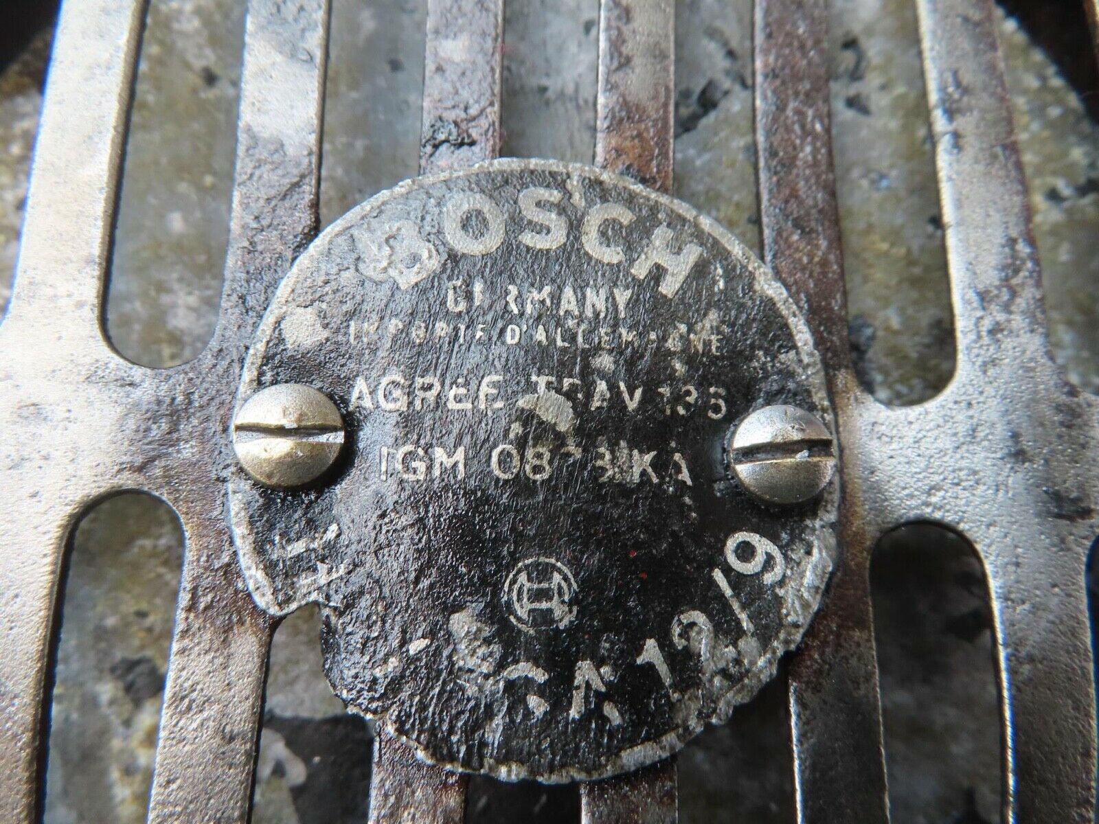 13169 Mercedes-Benz W111 220S Horn Bosch HO/FSA 12/9