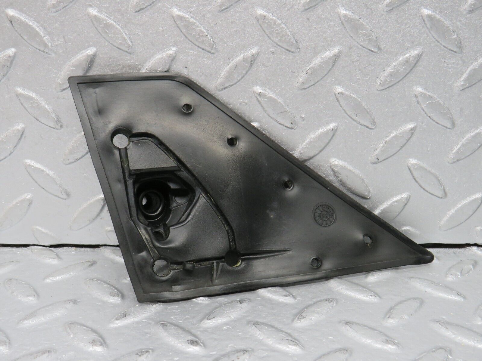 38868 Mercedes-Benz W201 190E 2.6L Wing Mirror Rubber Seal Right 1248110298