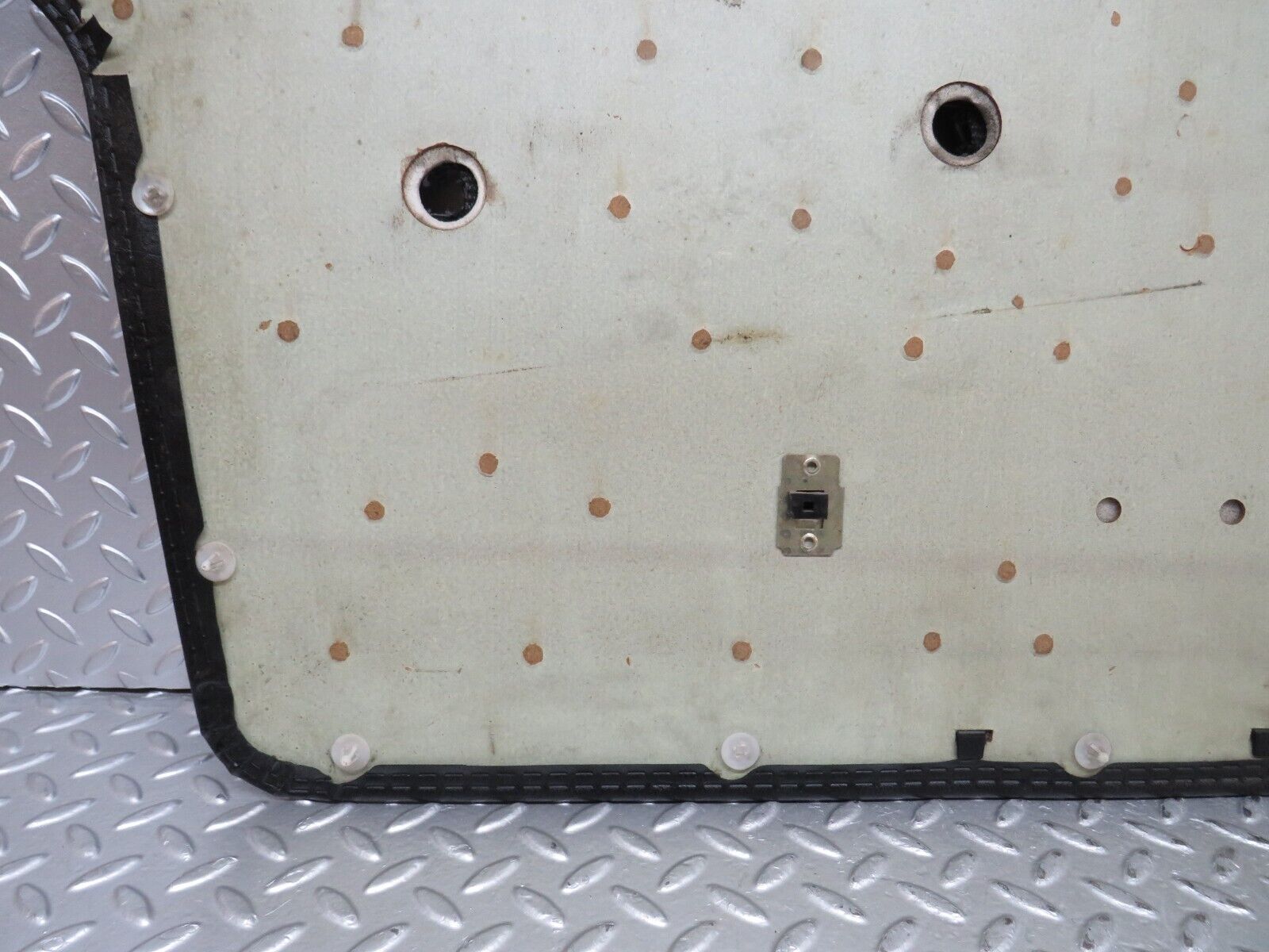 28204 Mercedes-Benz S123 240D Wagon Front Right Door Card Black