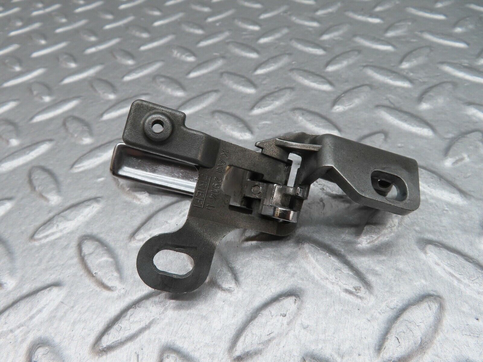 17944 Mercedes-Benz W123 200 Left Interior Door Handle 1237600161