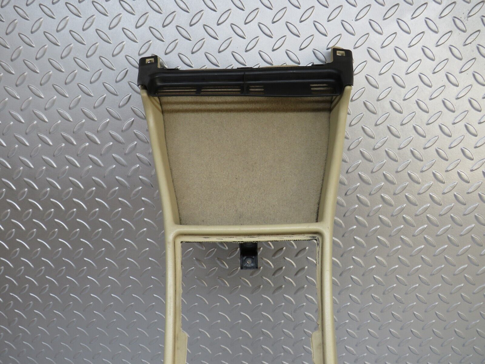 36560 Mercedes-Benz W201 190E 2.0L Centre Console Beige 2016831325 2016831236