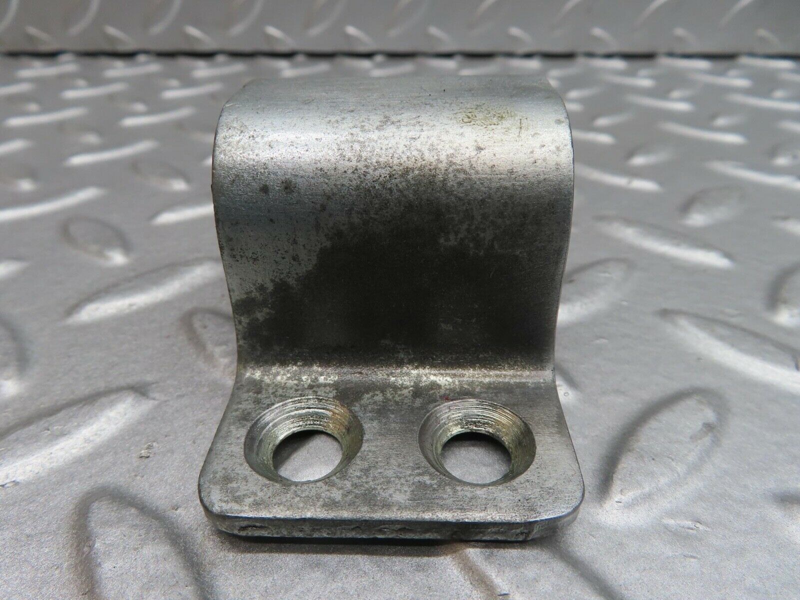 7037 Mercedes-Benz W123 230E Door Lock Latch Left Side