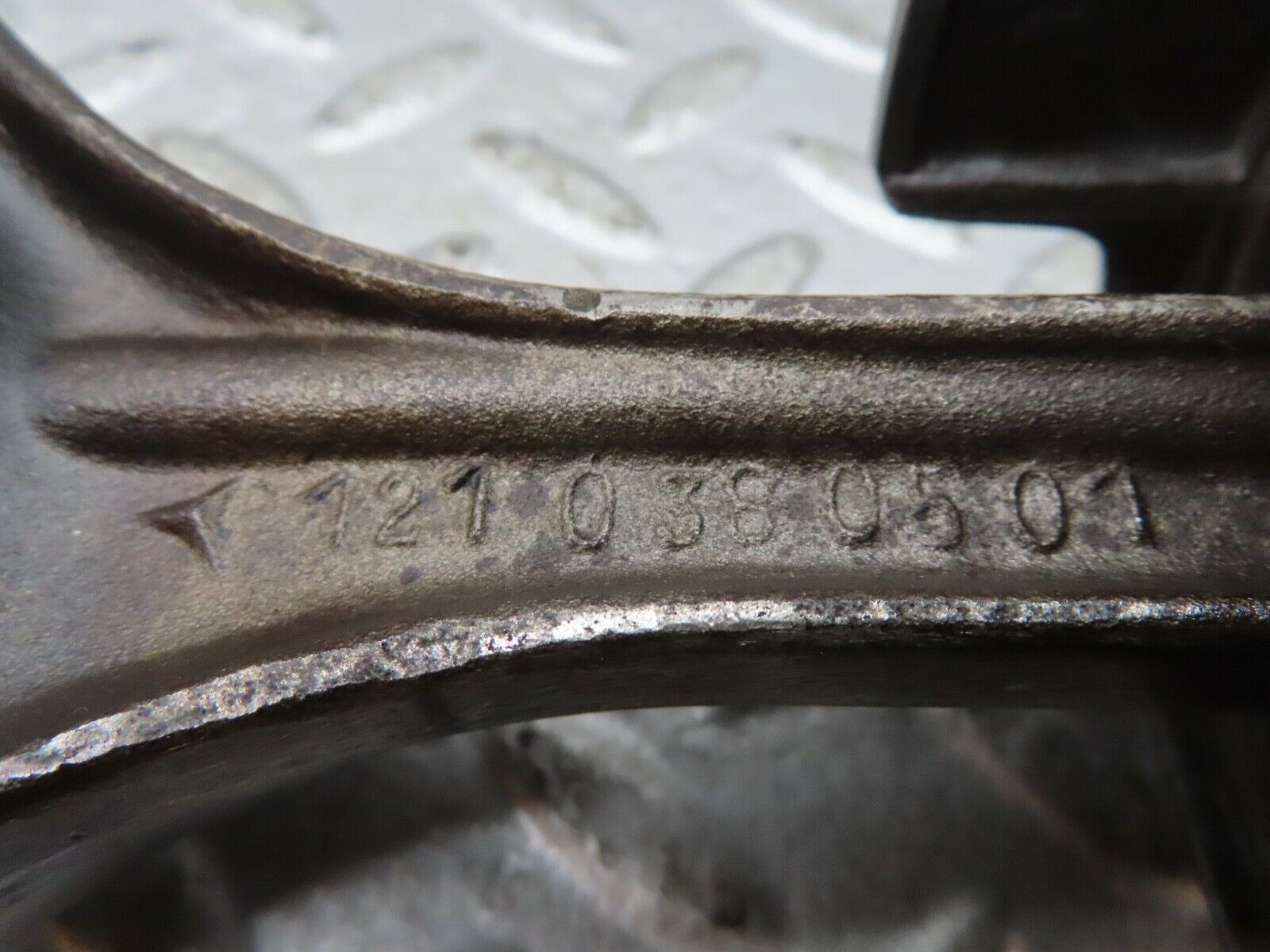 18971 Mercedes-Benz W121 190b Ponton Piston With Connecting Rod 84.97 mm