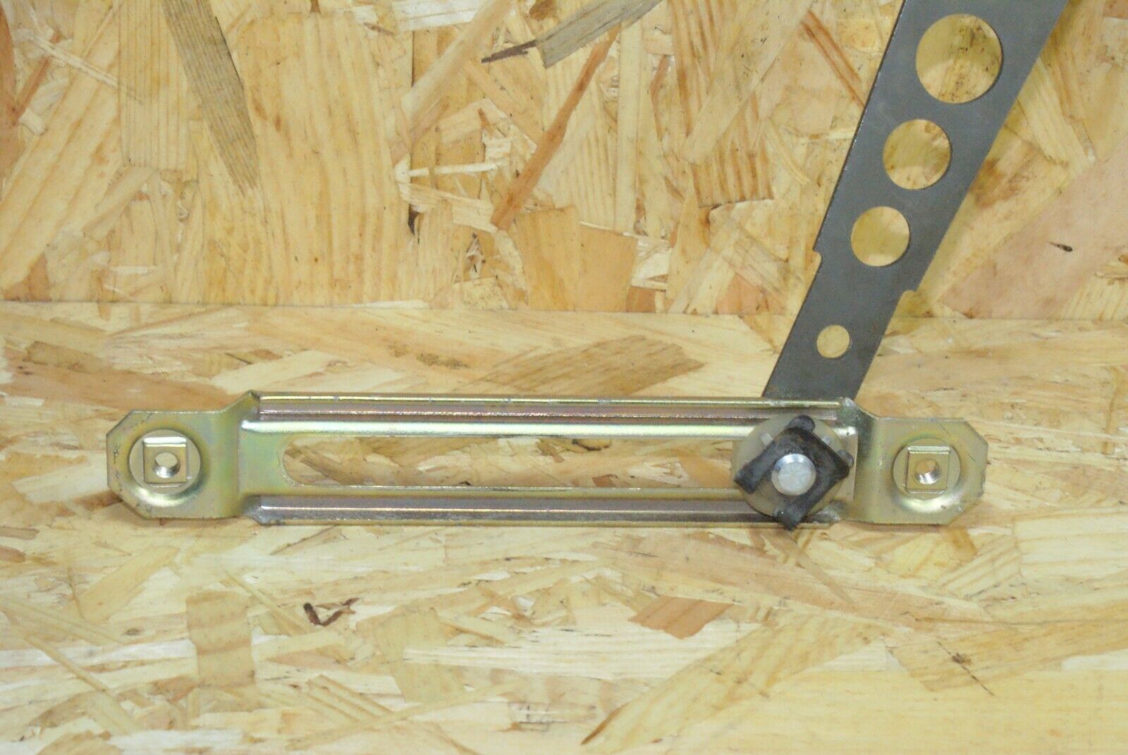 2281 Mercedes-Benz W123 280E Front Left Power Window Regulator 1237202746