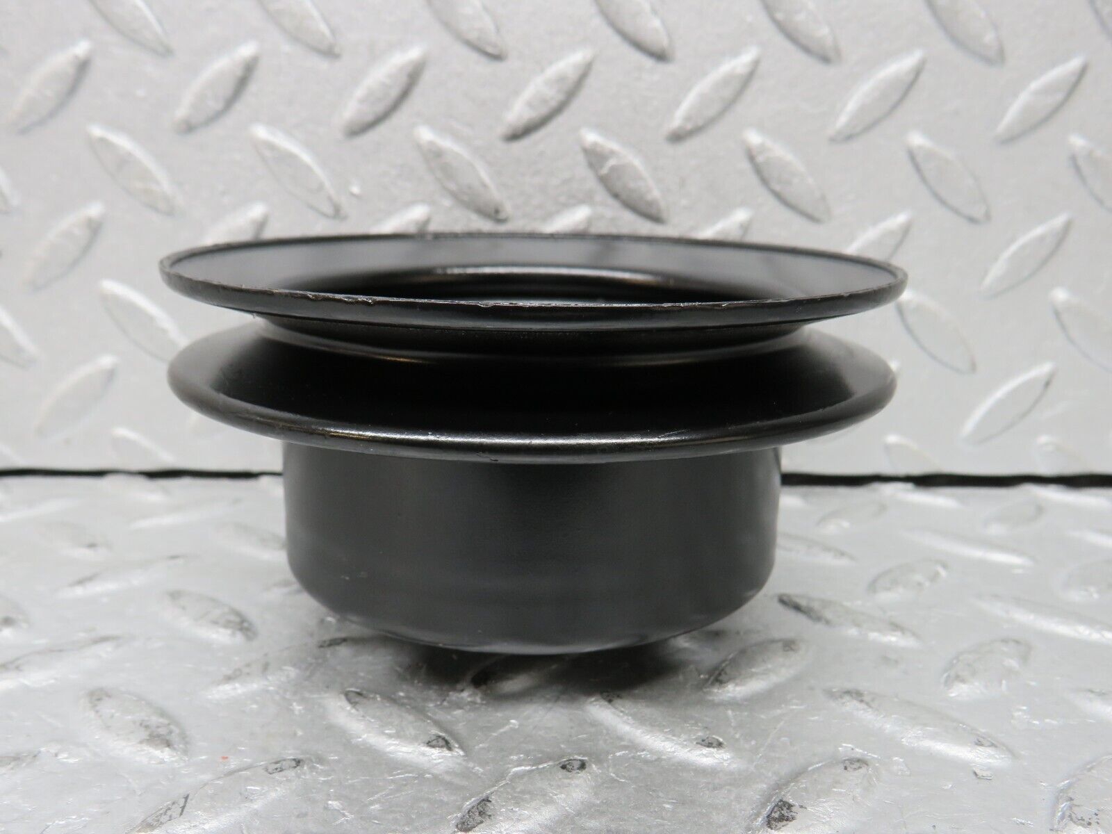 37692 Mercedes-Benz W108 280S Crankshaft Pulley