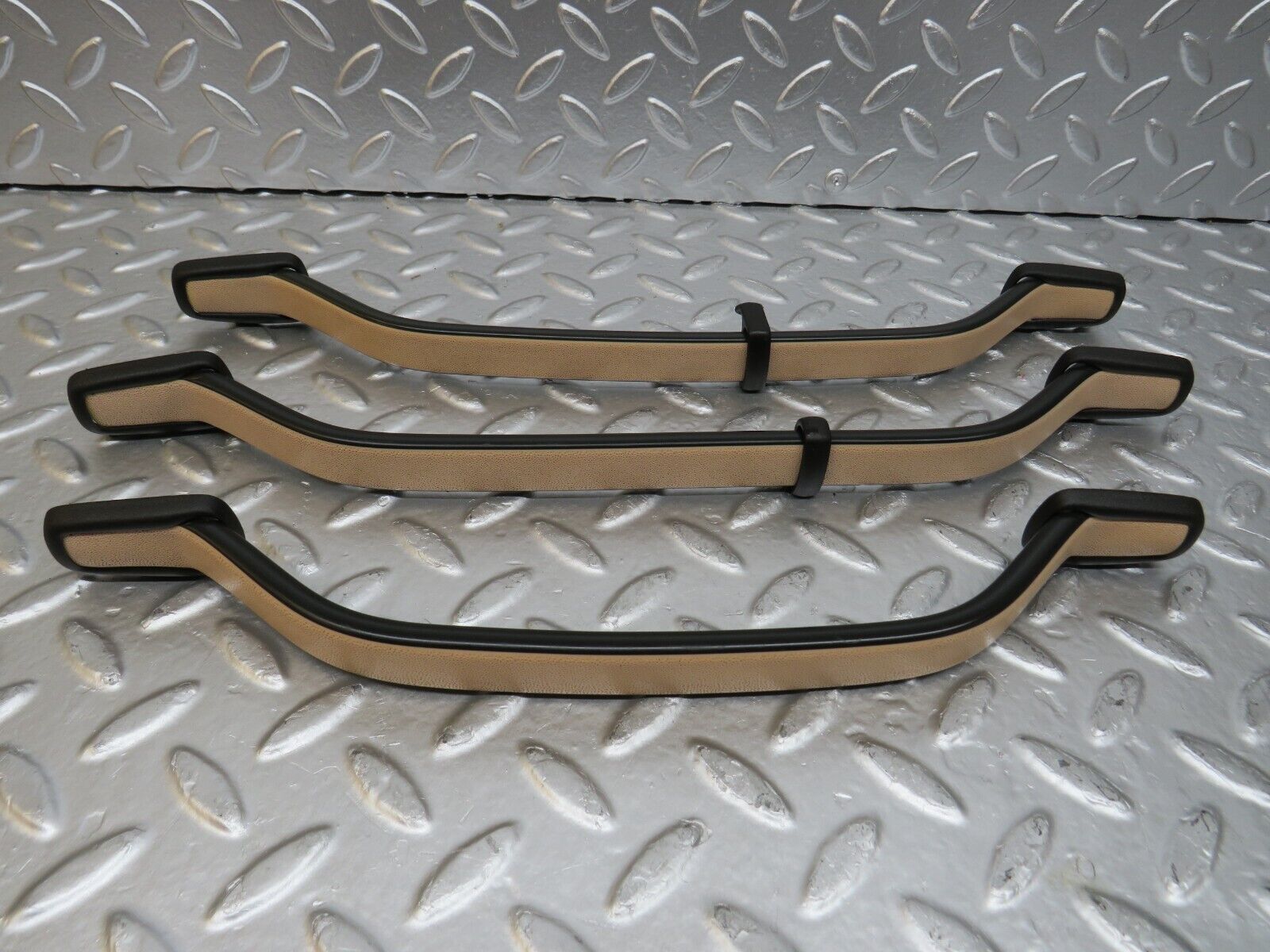 25475 Mercedes-Benz W123 200 Roof Grab Handle Set Palomino