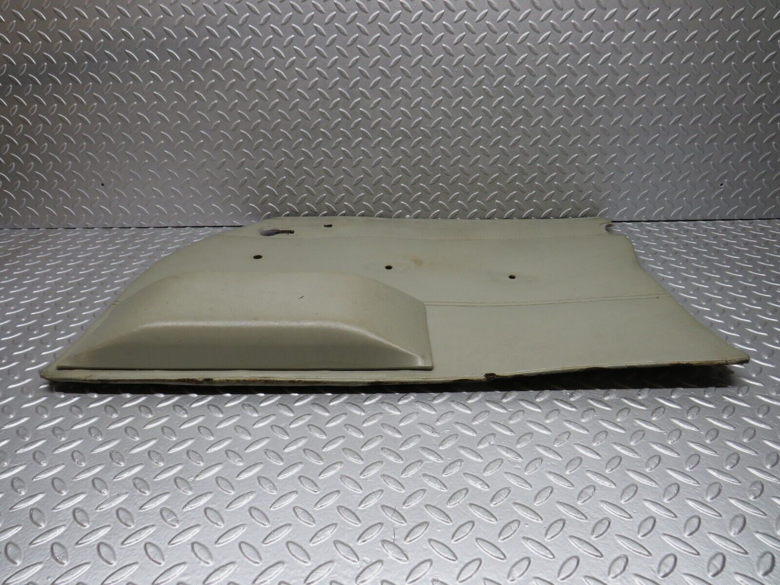 40336 Mercedes-Benz W110 230 Front Right Door Card Grey