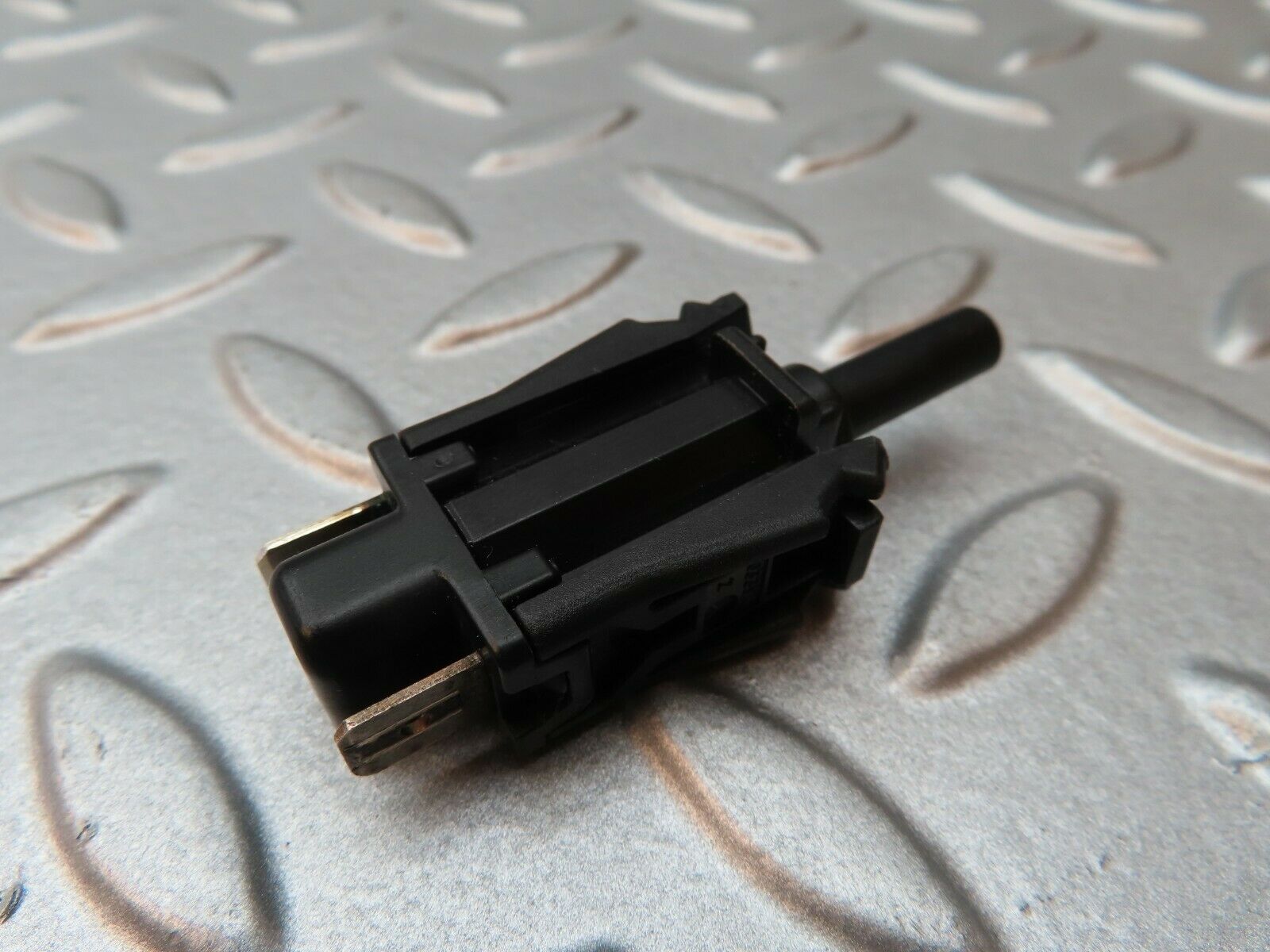 4209 Mercedes-Benz V123 240D LWB Door Contact Switch 0015458714